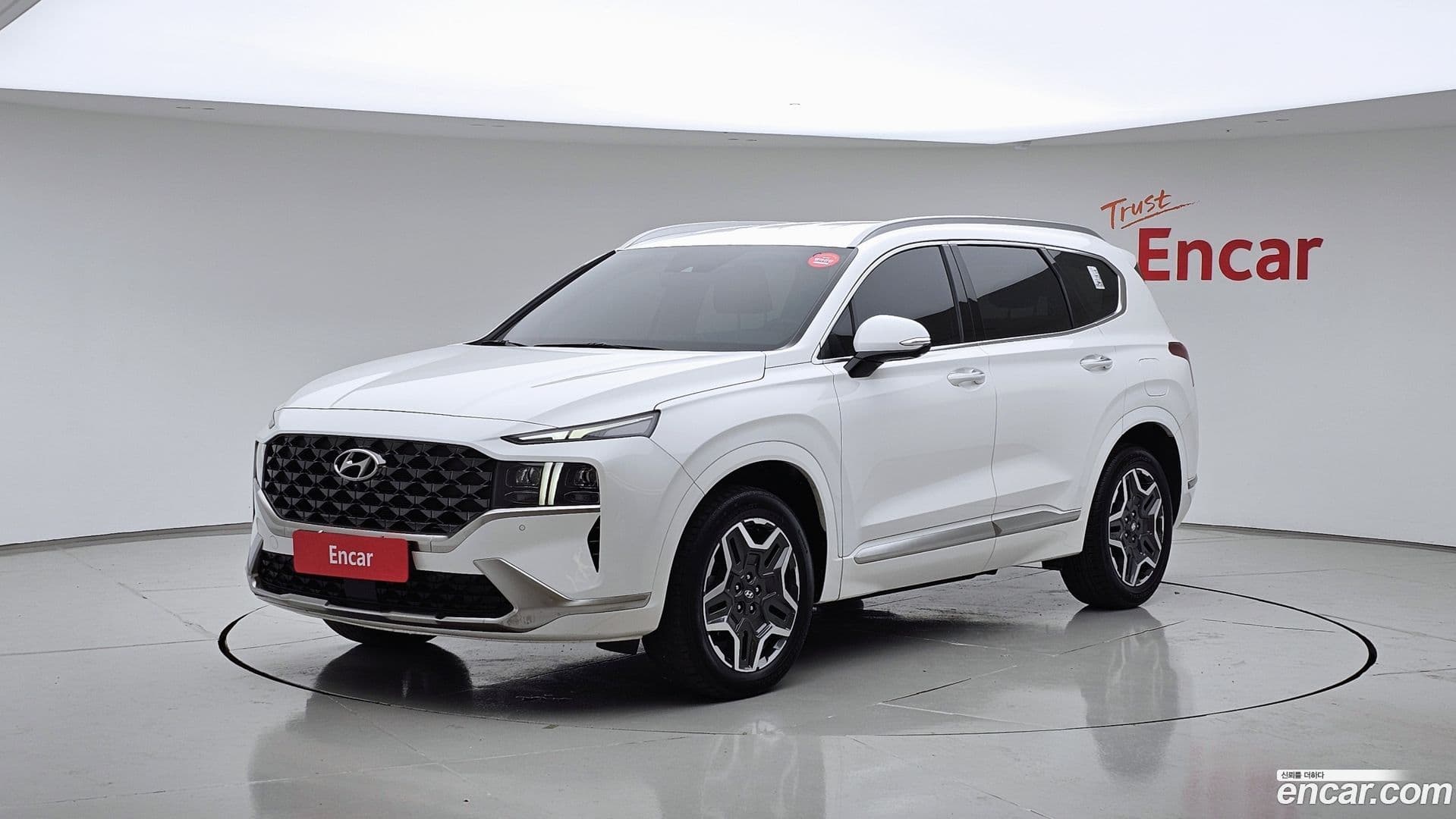 Main__Slider__Photo:Santafe Hyundai 2023.5-0