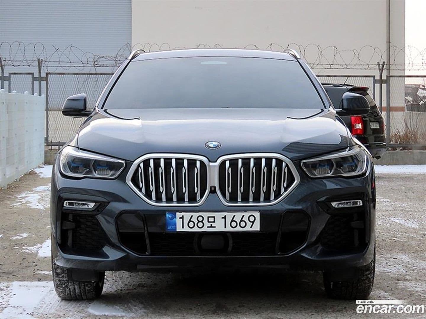 Main__Slider__Photo:X6 BMW 2021.0-0