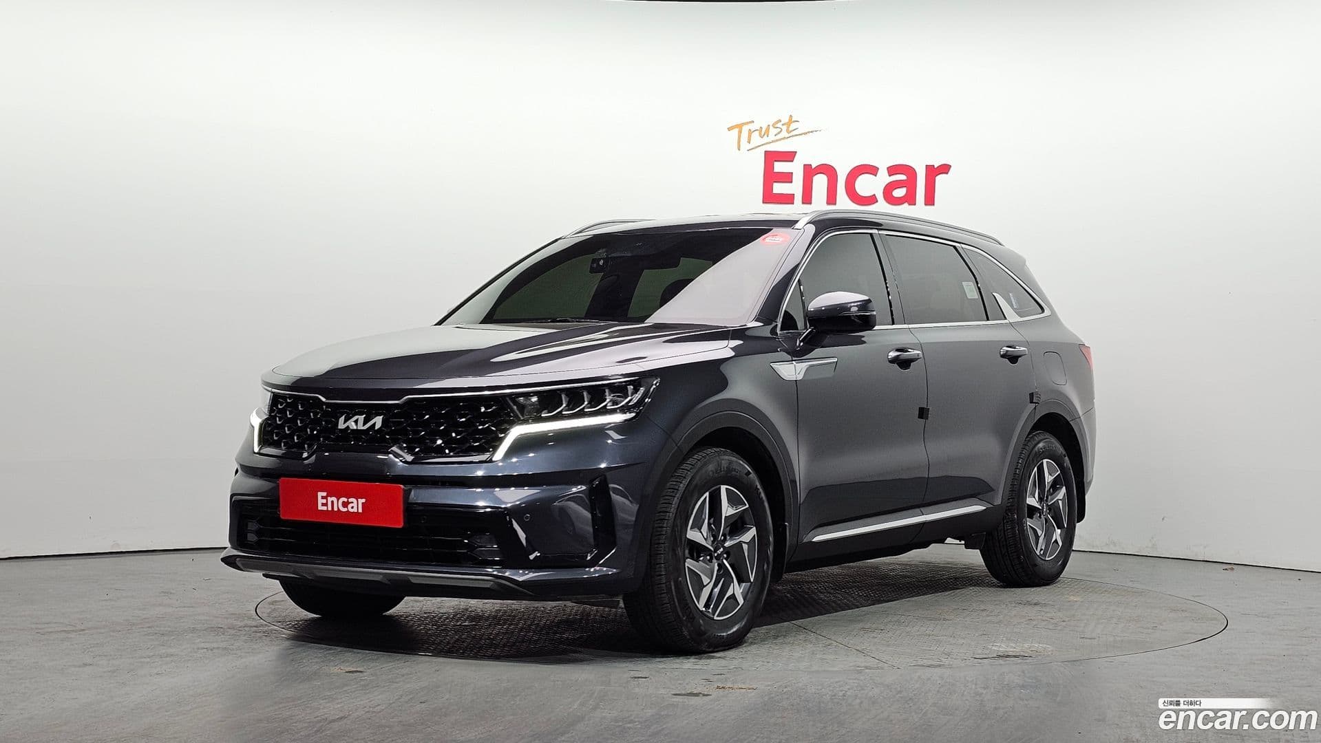 Main__Slider__Photo:Sorento Kia 2021.10-0