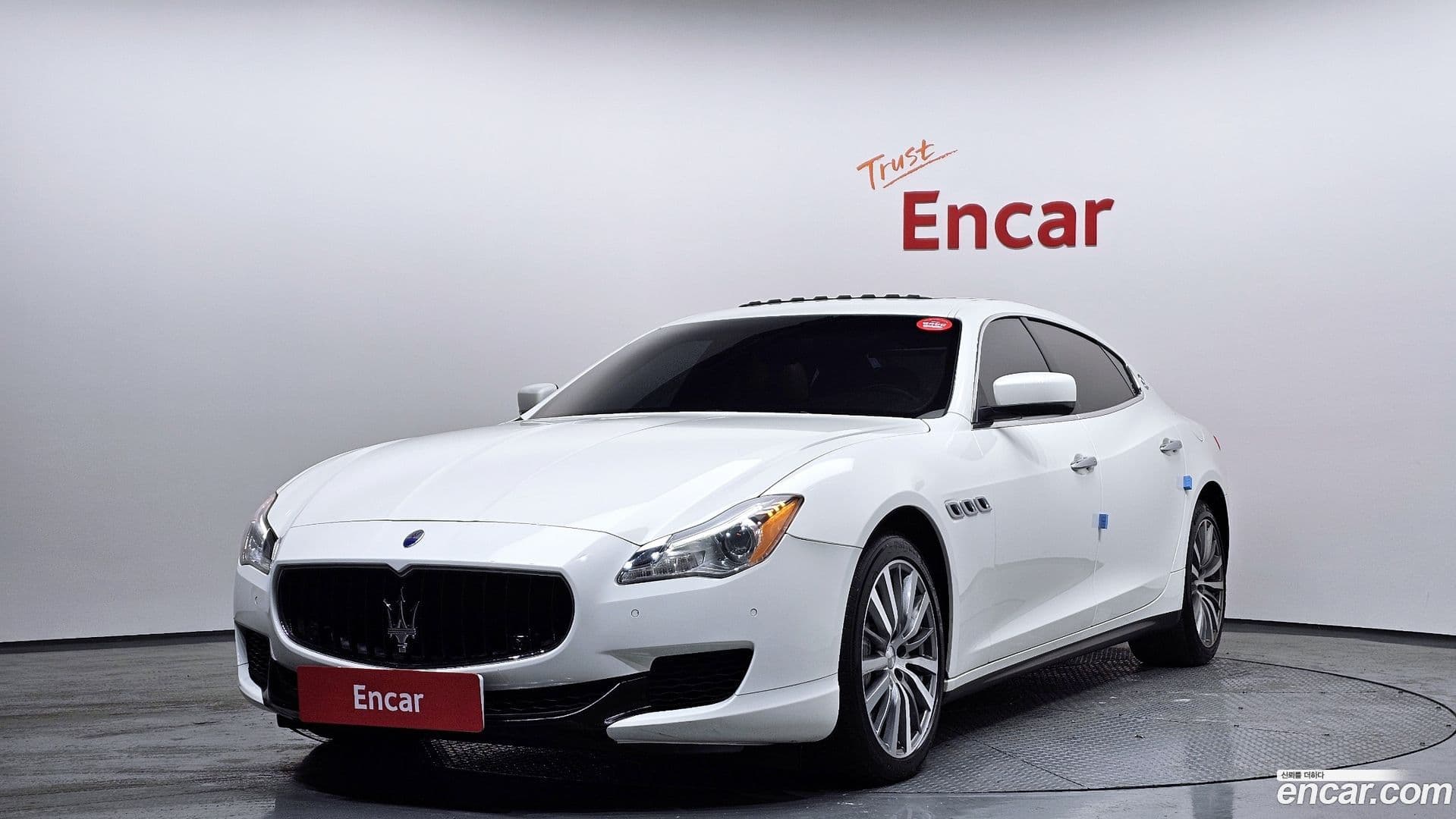 Main__Slider__Photo:Quattroporte Maserati 2015.11-0