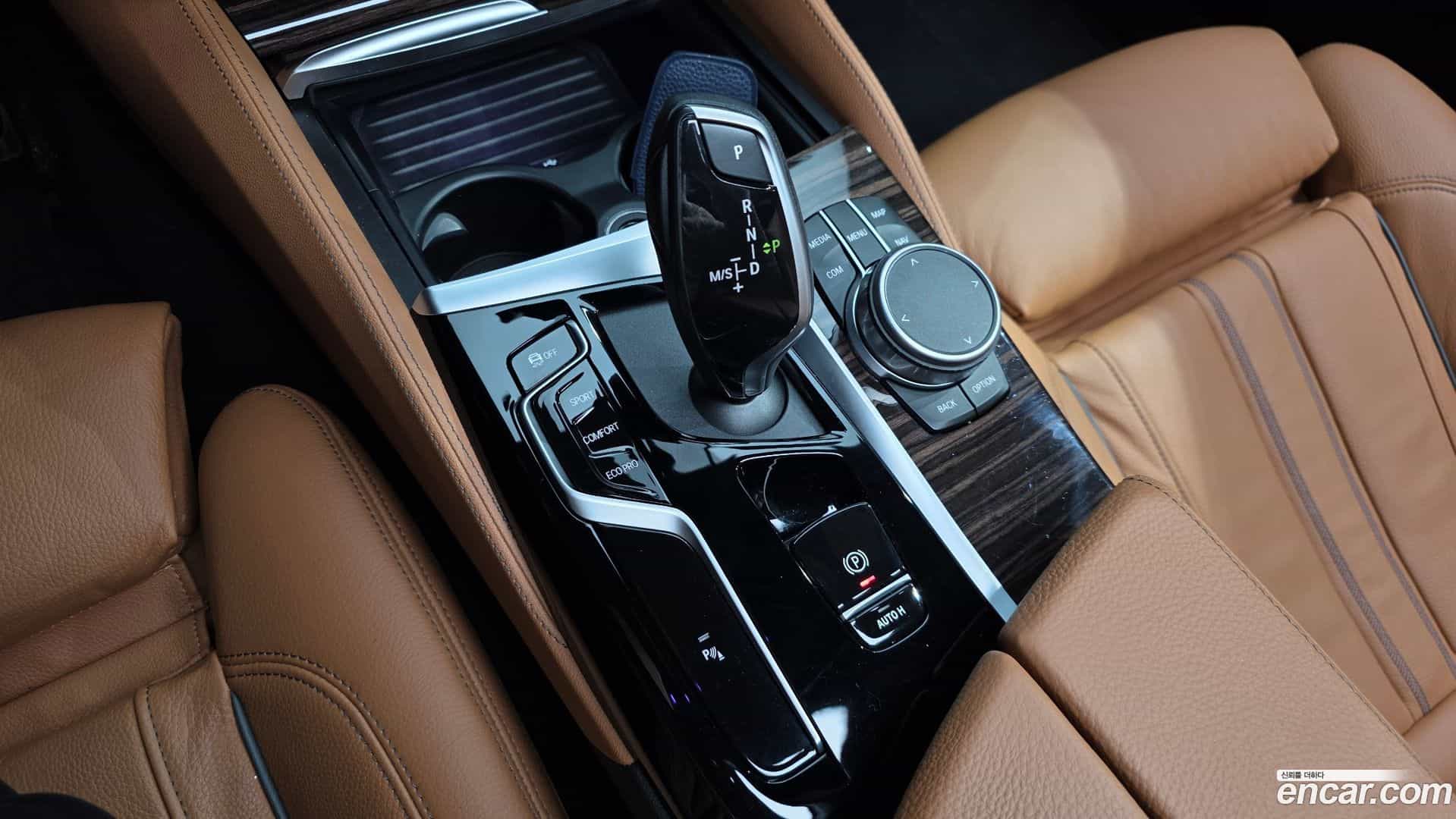 5-Series BMW 2022.0-INNER-009
