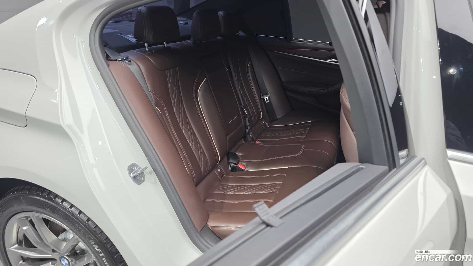 5-Series BMW 2018.0-OPTION-016
