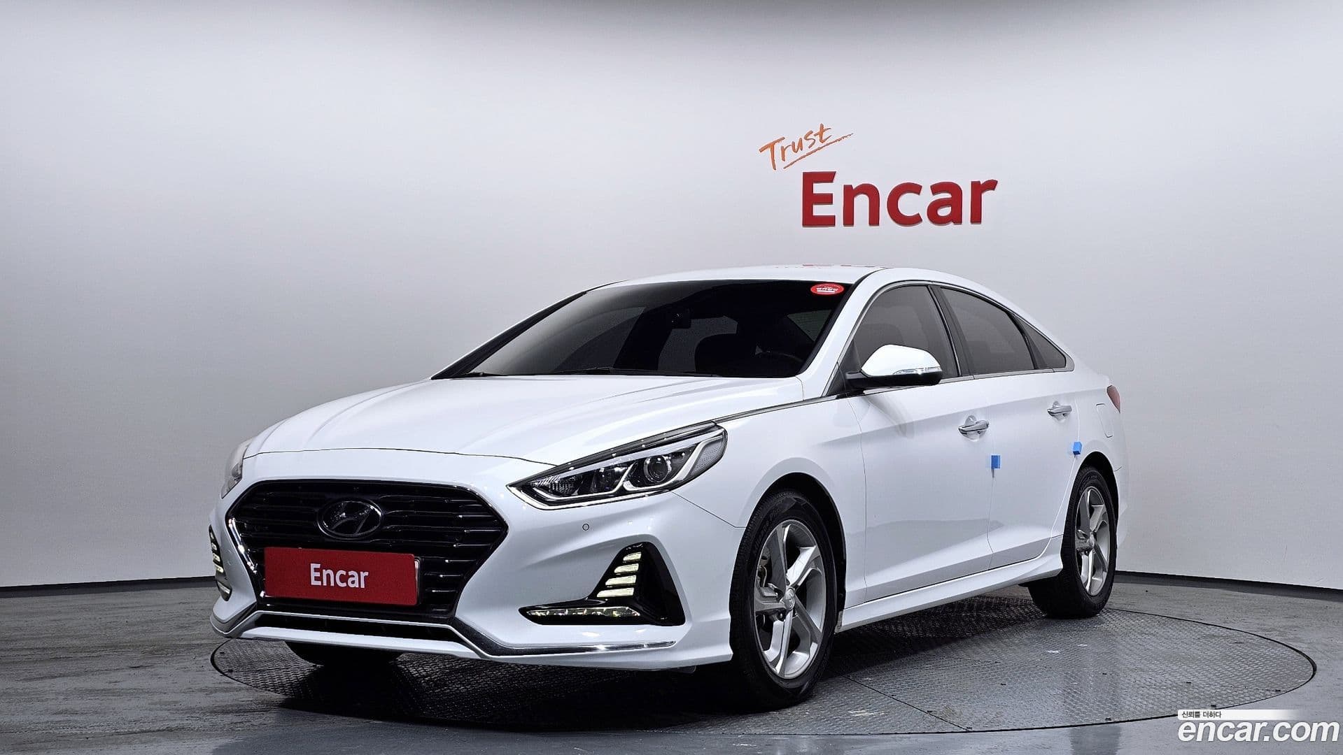 Main__Slider__Photo:Sonata Hyundai 2017.4-0