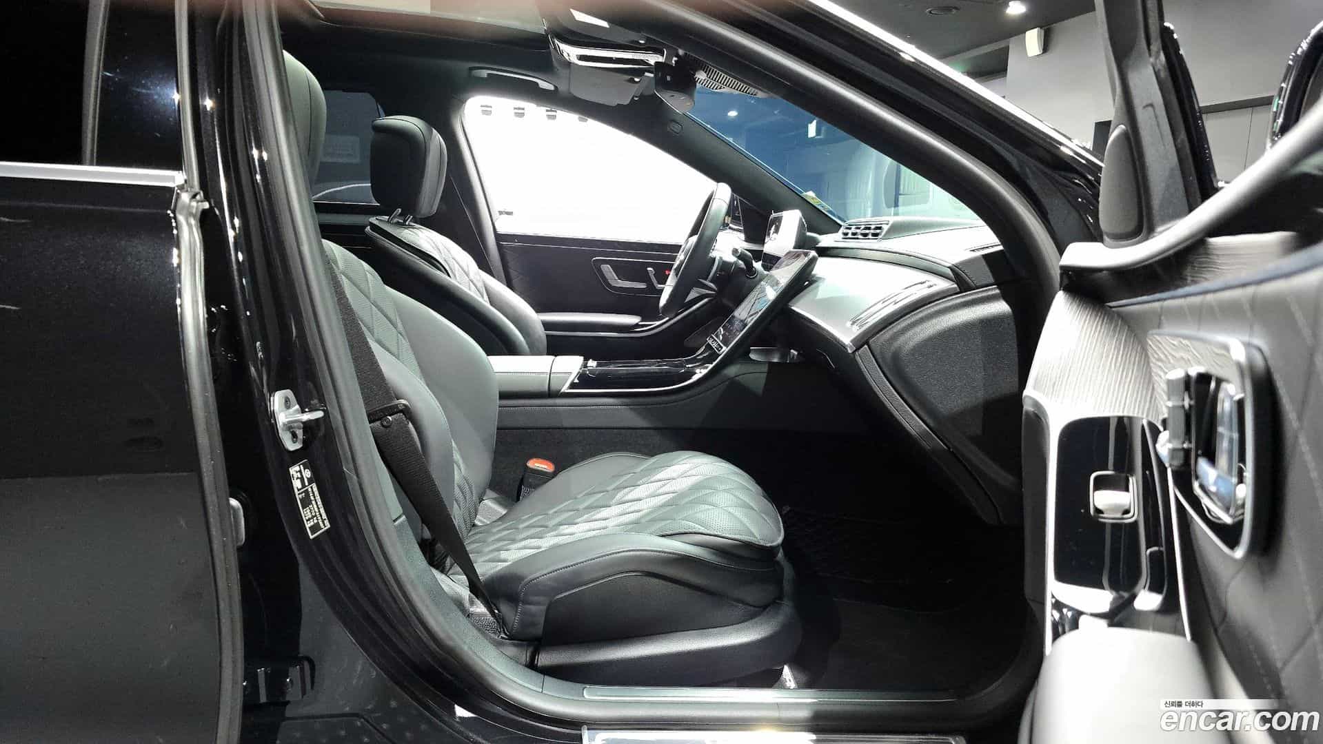 S-Class Mercedes-Benz 2022.11-OPTION-015