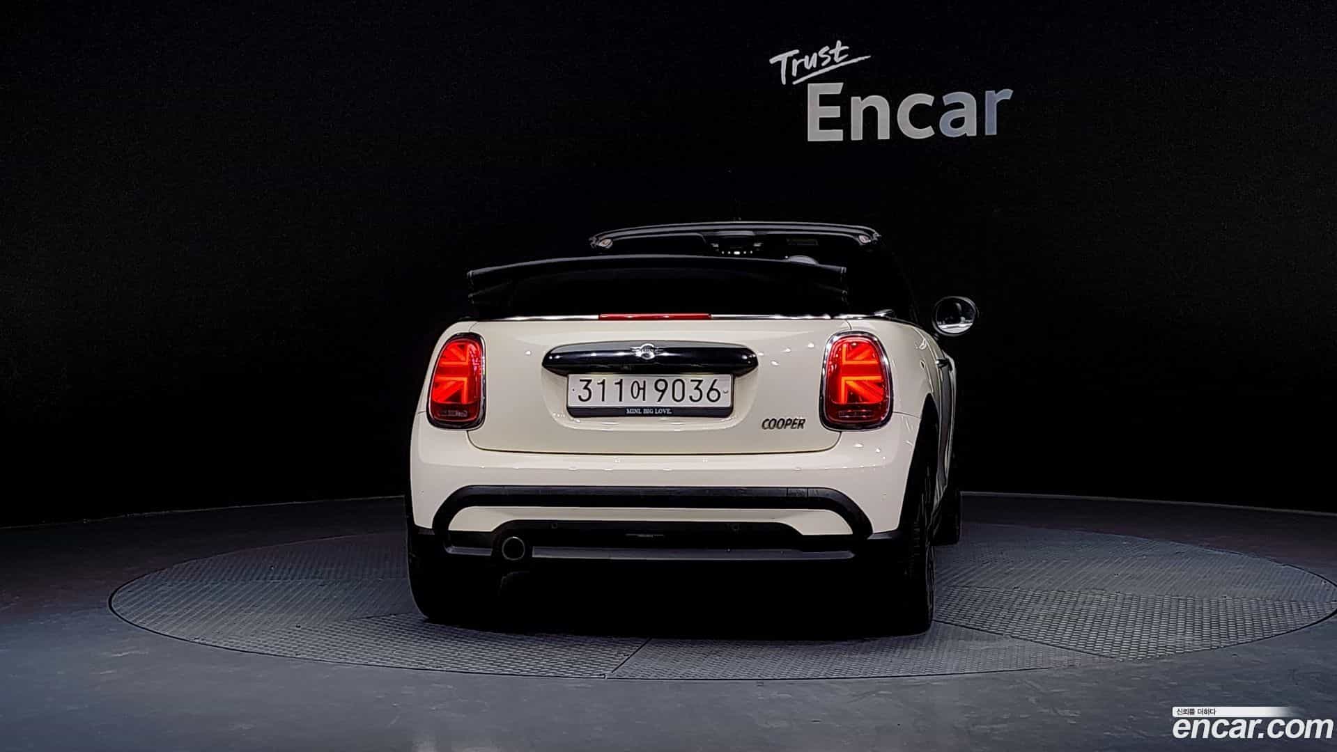 Cooper Convertible Mini 2022.4-OUTER-004