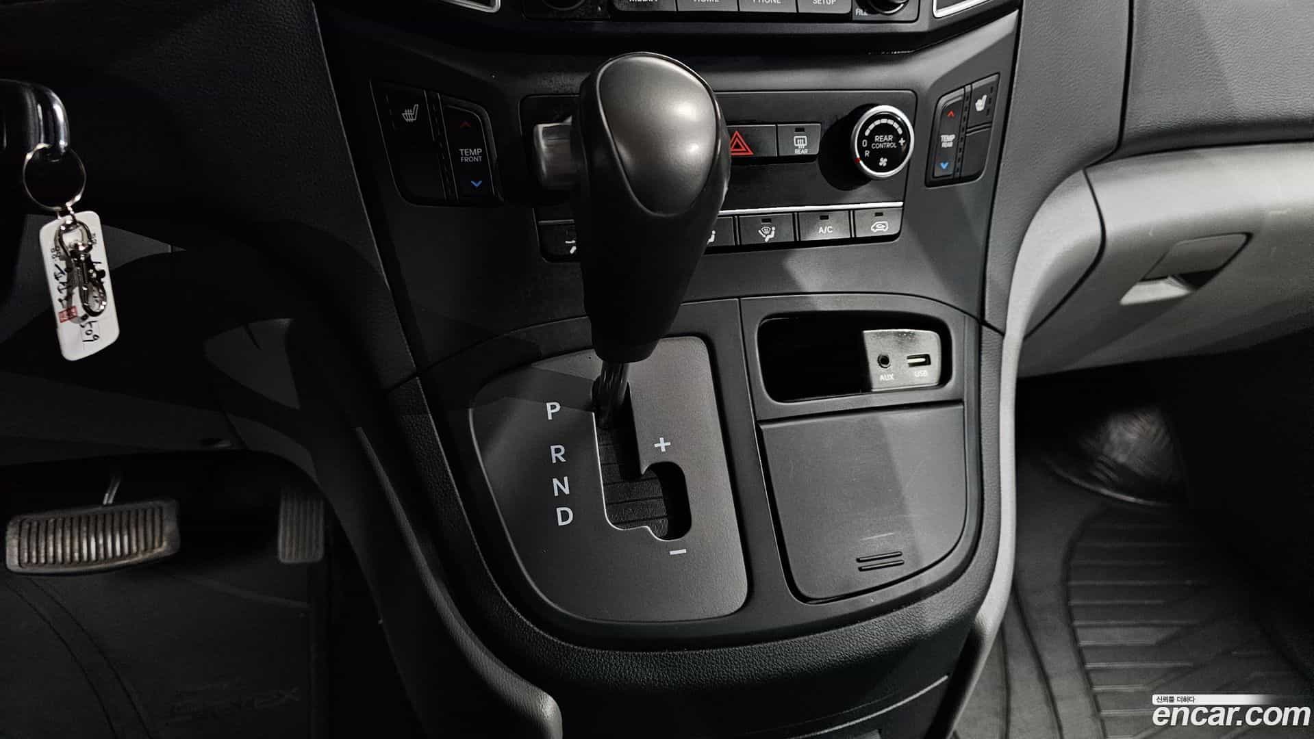 Starex Hyundai 2020.3-INNER-009