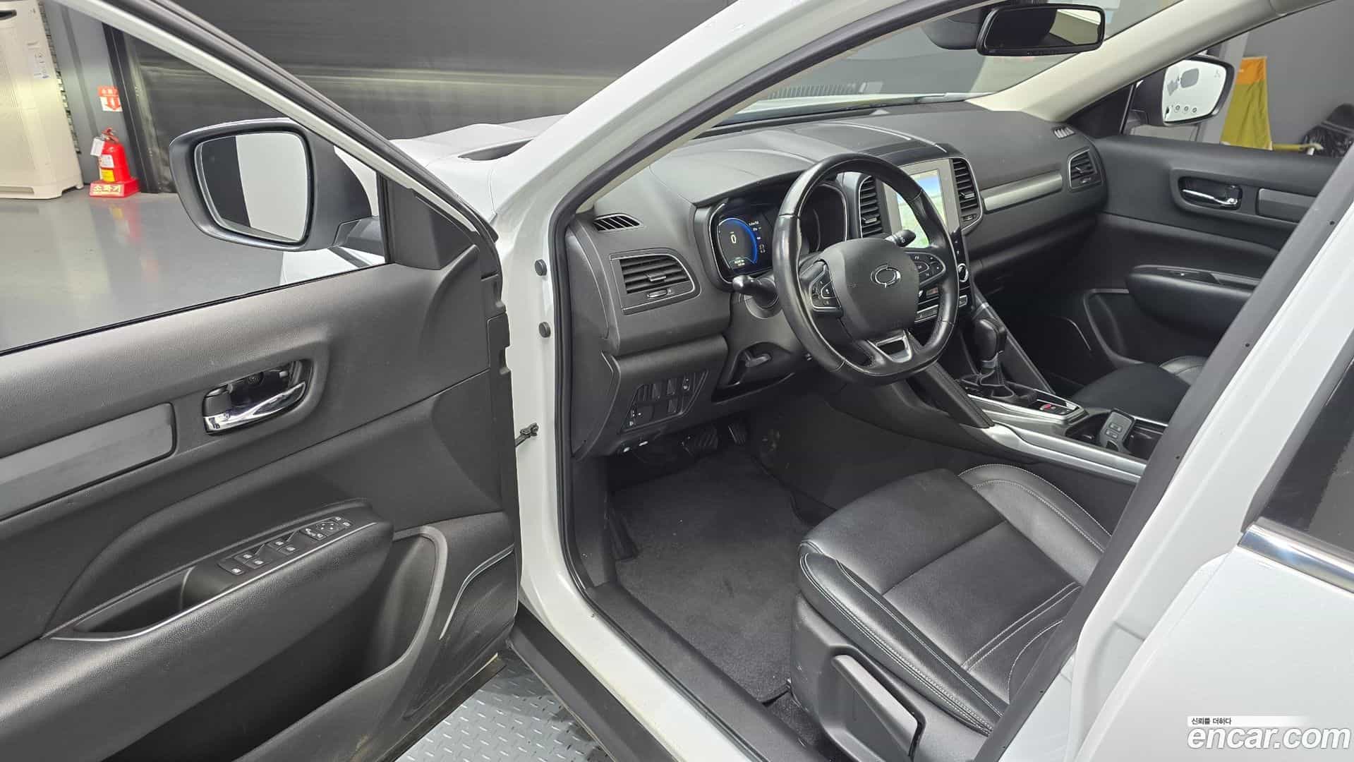 QM6 Renault Korea 2022.6-INNER-010