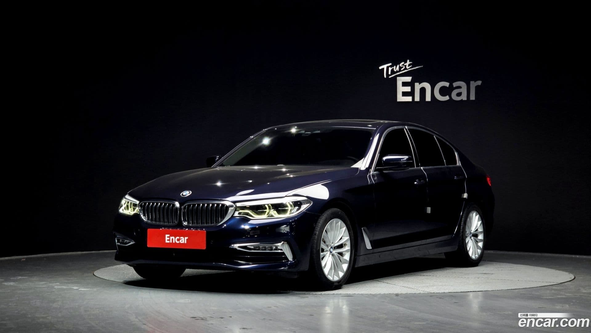 Main__Slider__Photo:5-Series BMW 2018.5-0