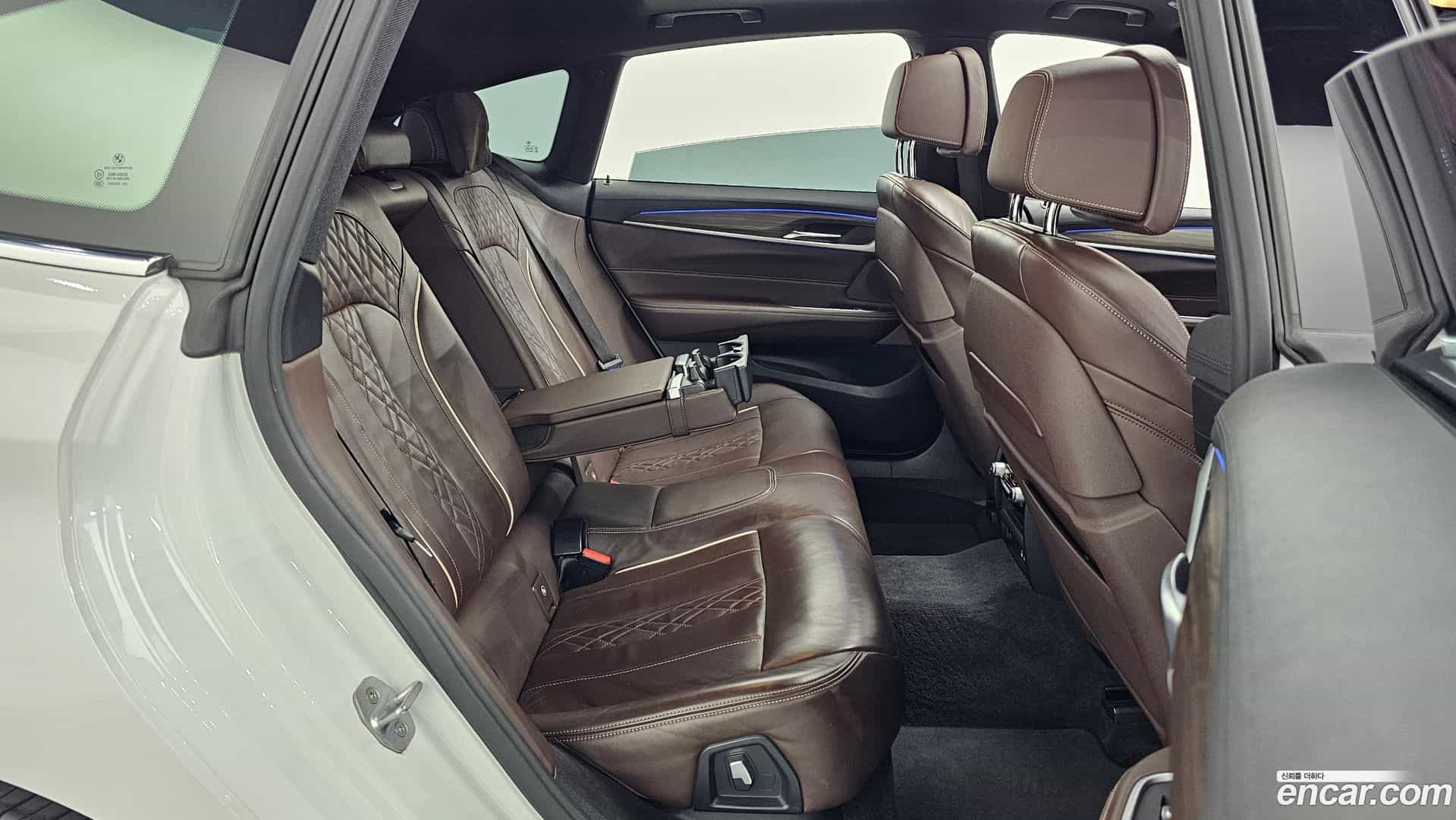 Gran Turismo BMW 2019.9-OPTION-016