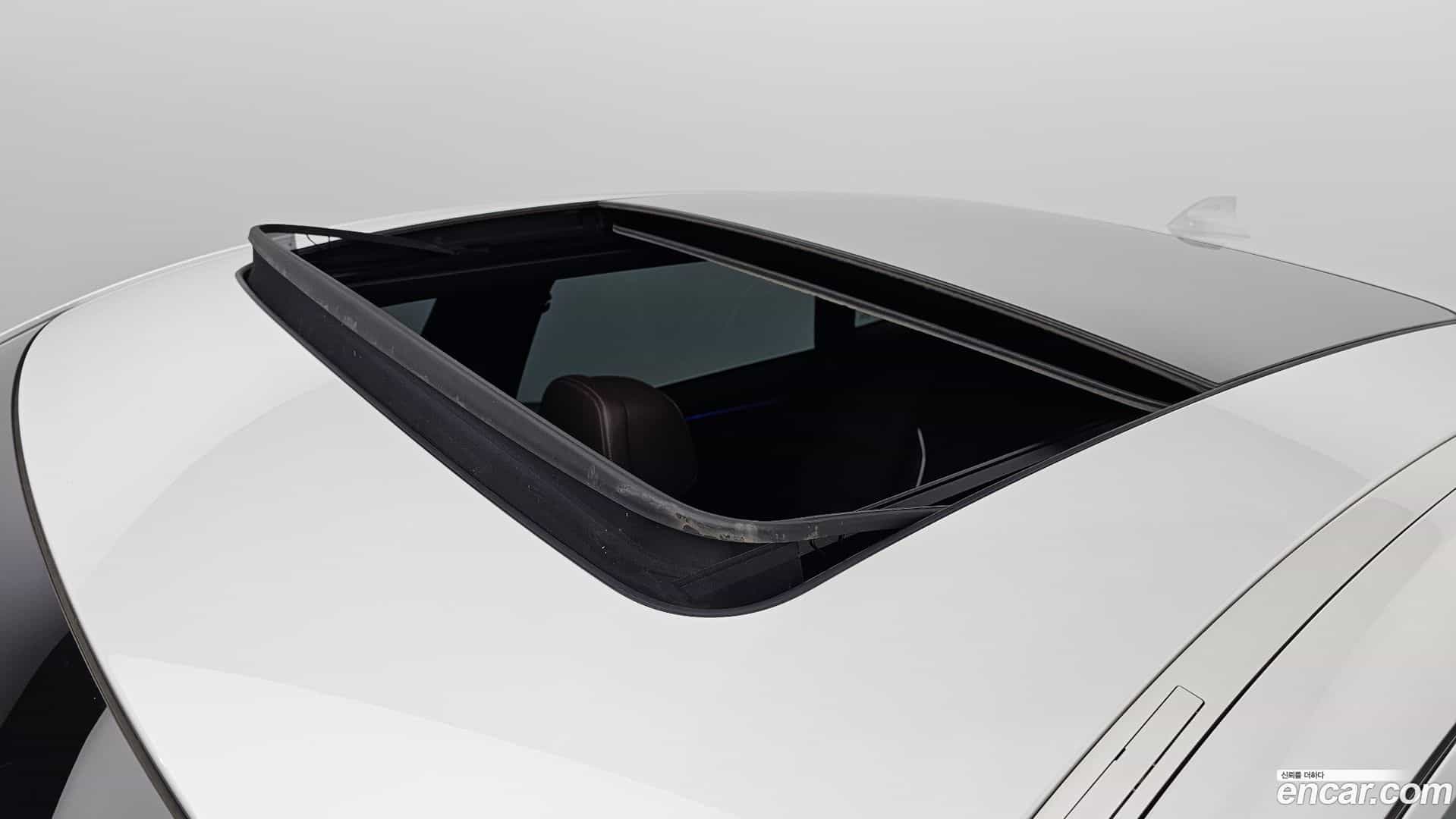 Gran Turismo BMW 2019.9-OPTION-023