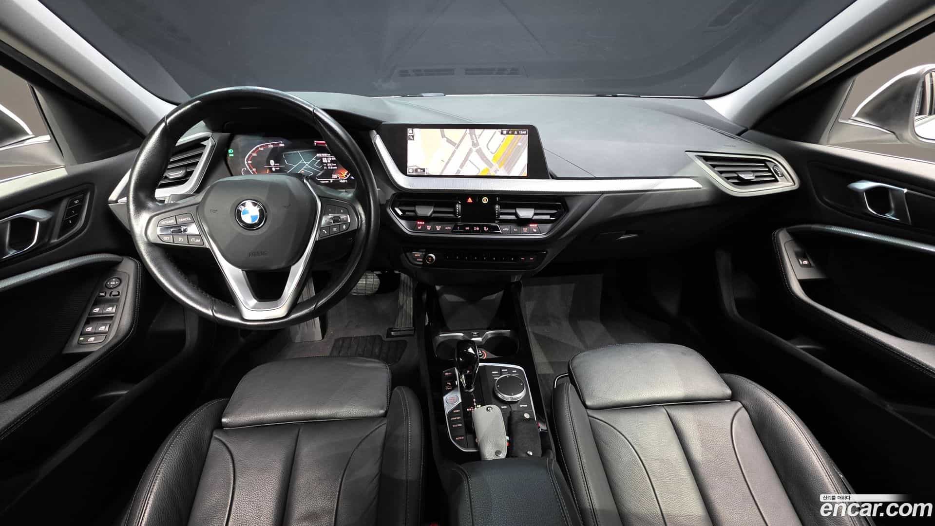 1-Series BMW 2021.10-INNER-007
