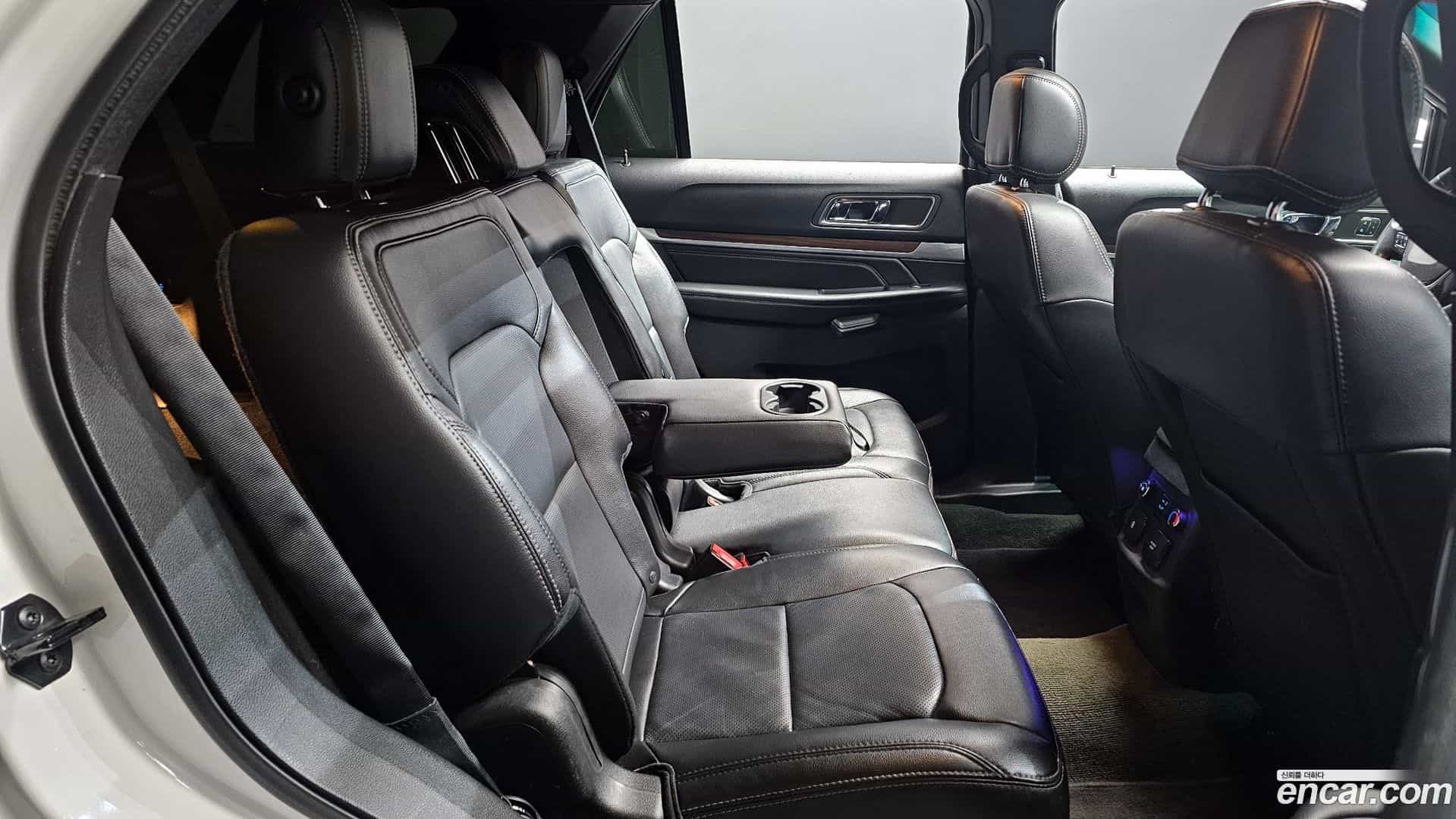 Explorer Ford 2016.8-OPTION-016