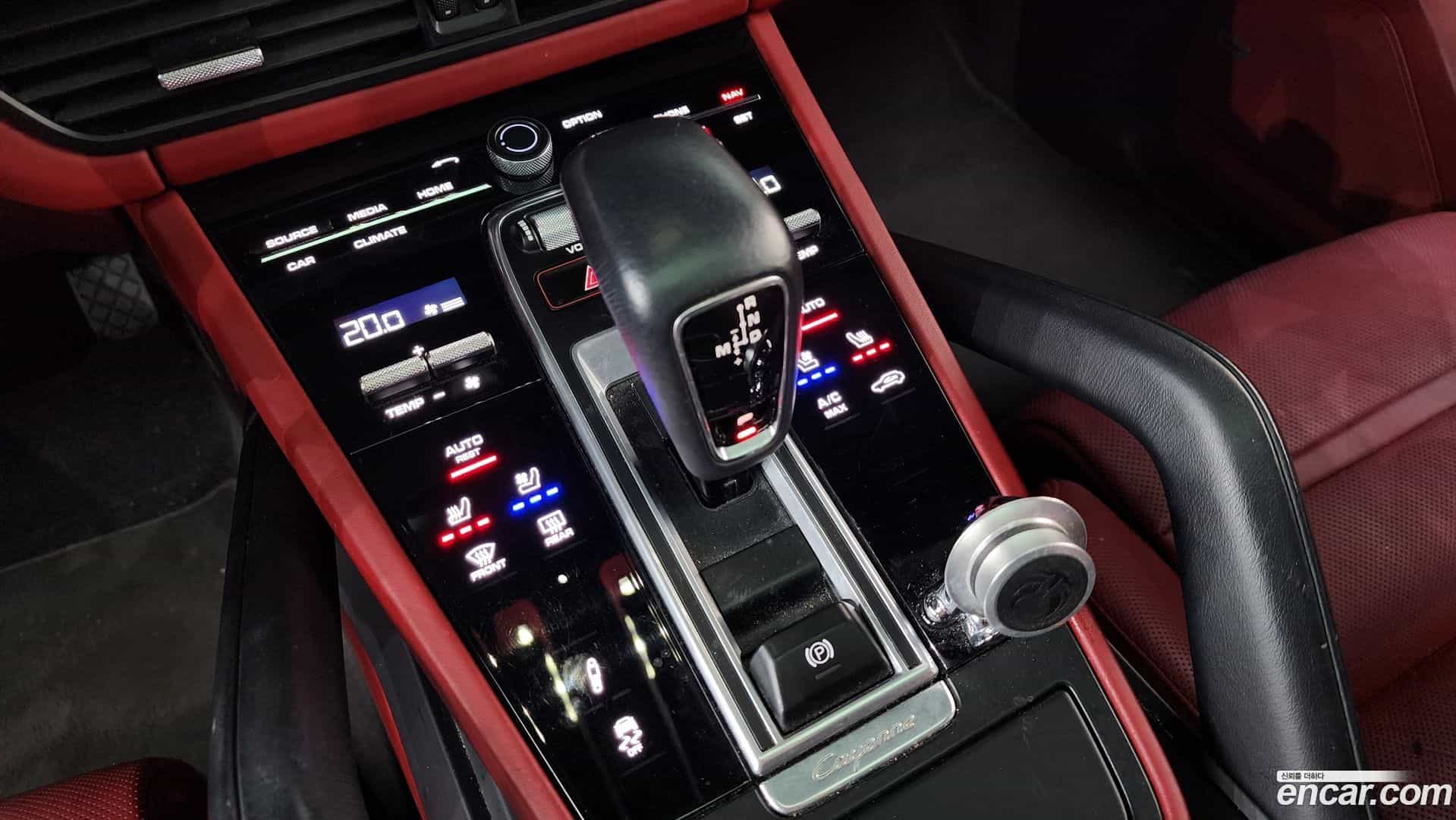 Cayenne Porsche 2021.4-INNER-009