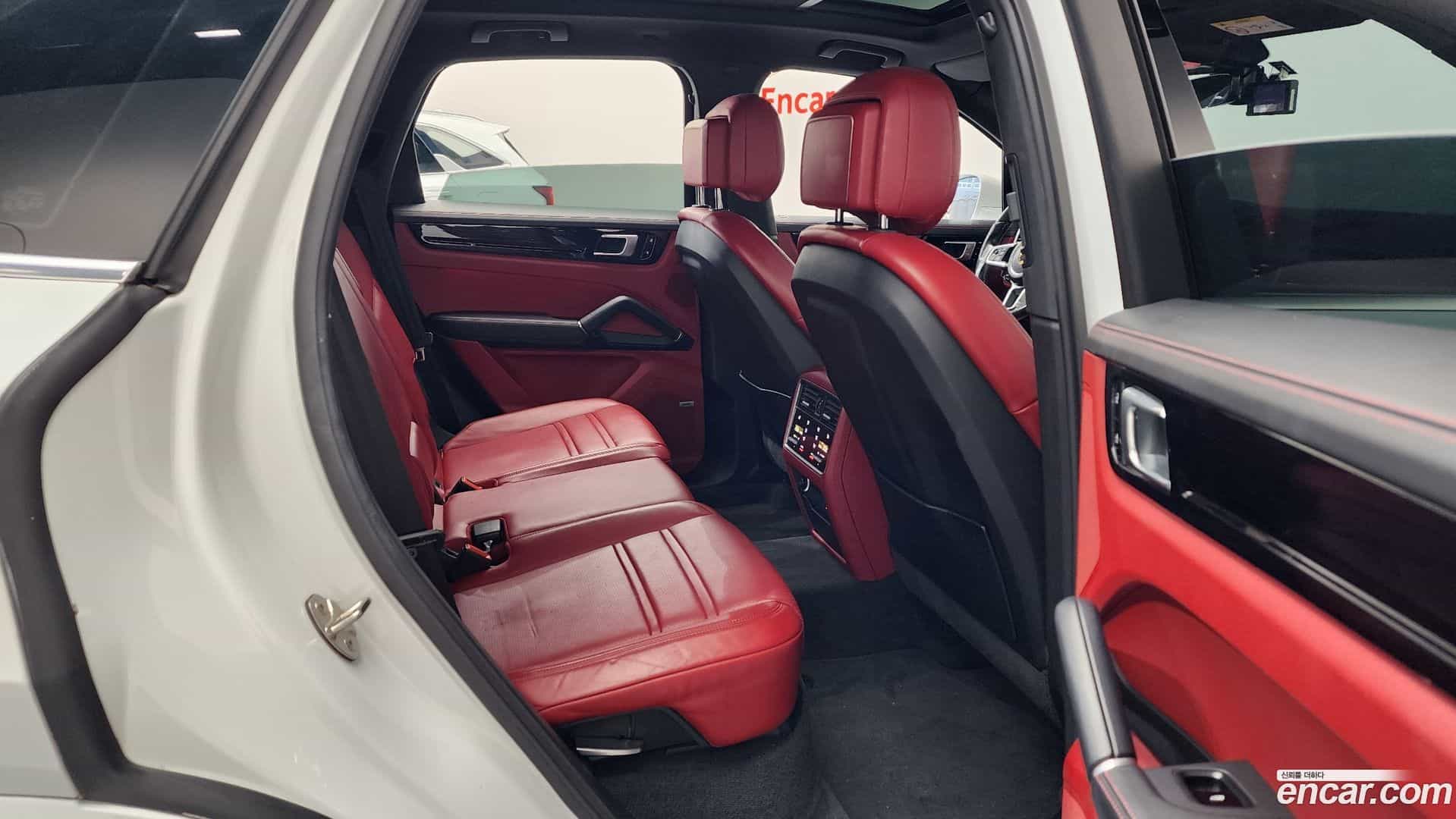 Cayenne Porsche 2021.4-OPTION-016