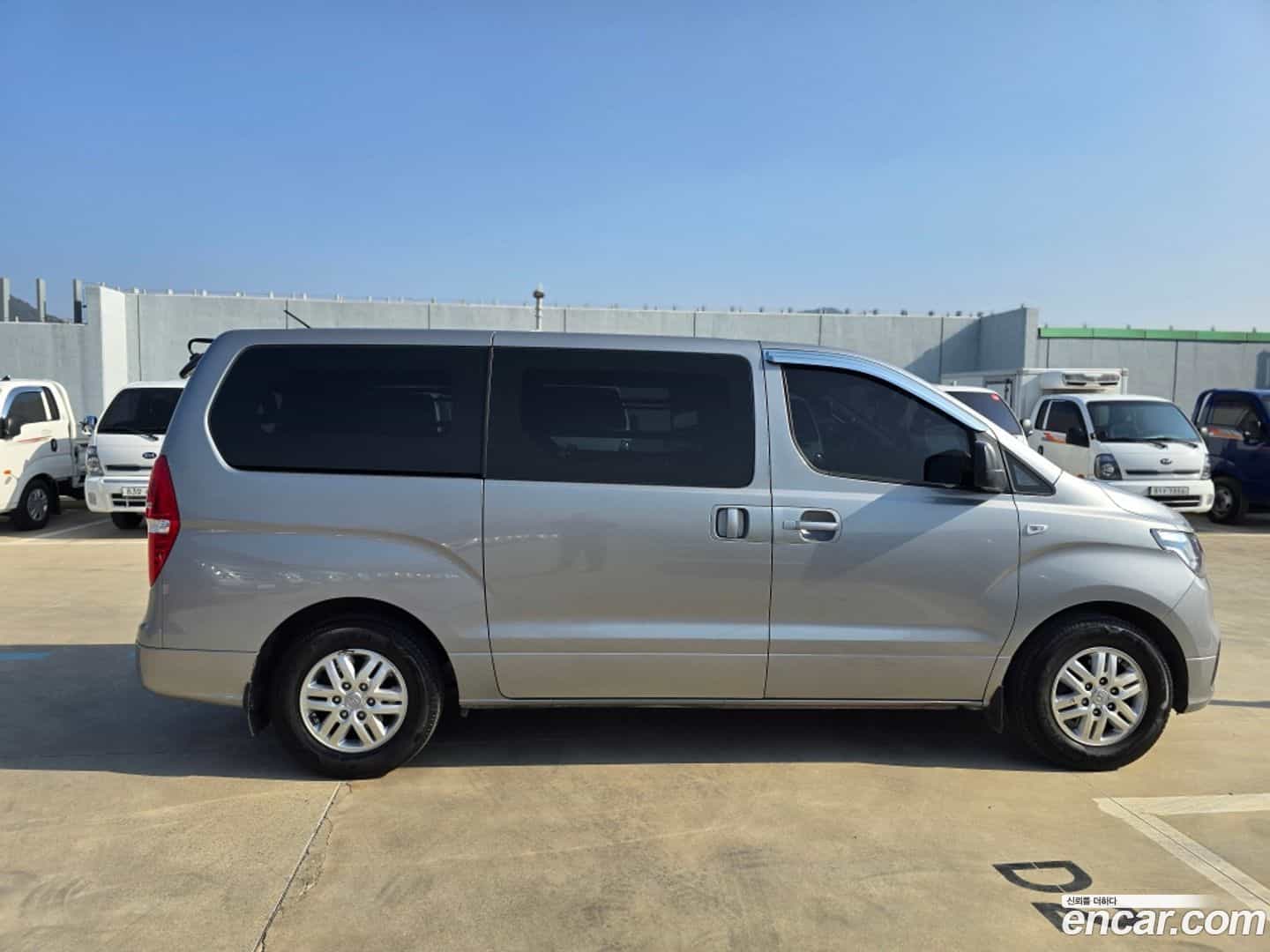 Starex Hyundai 2020.4-OUTER-005