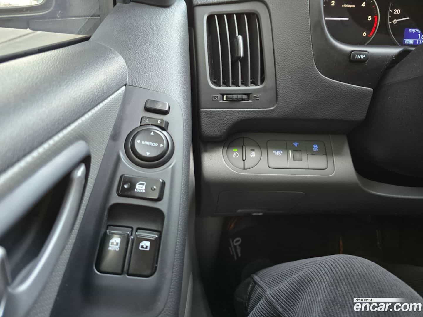 Starex Hyundai 2020.4-OPTION-021