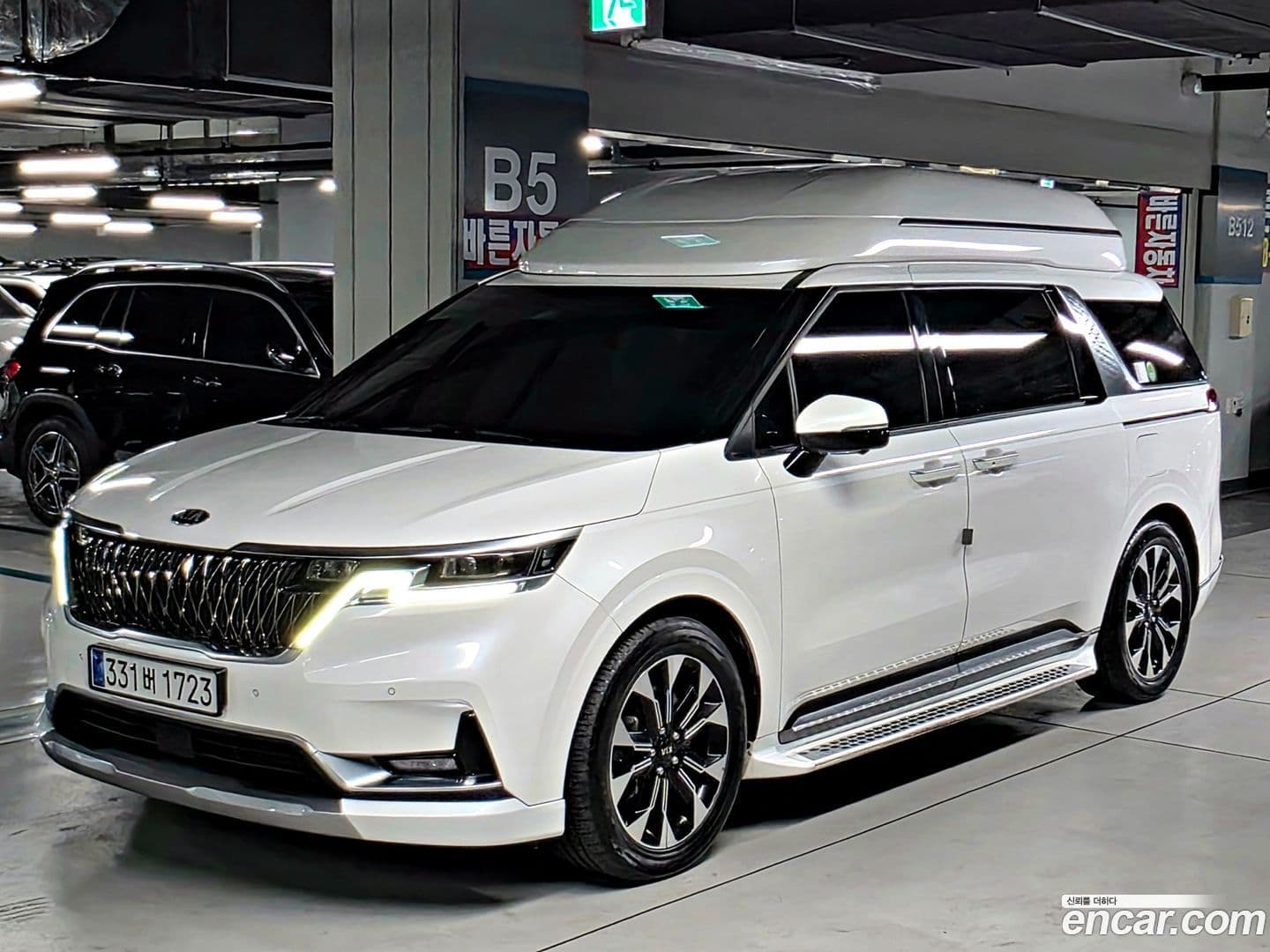 Main__Slider__Photo:Canival Kia 2021.5-0