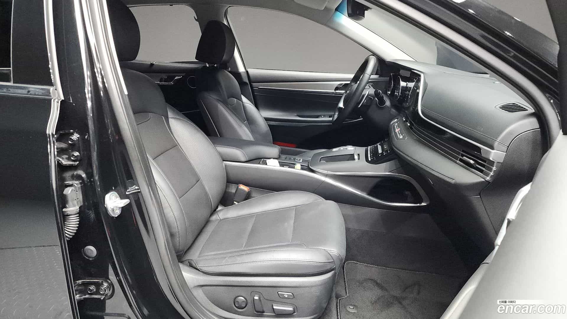 Grandeur Hyundai 2021.11-OPTION-015