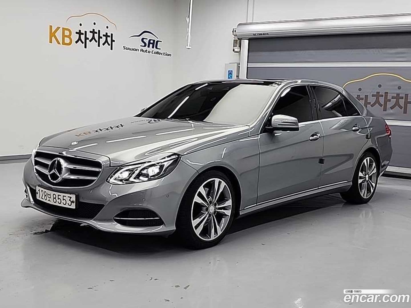 Main__Slider__Photo:E-Class Mercedes-Benz 2014.0-0