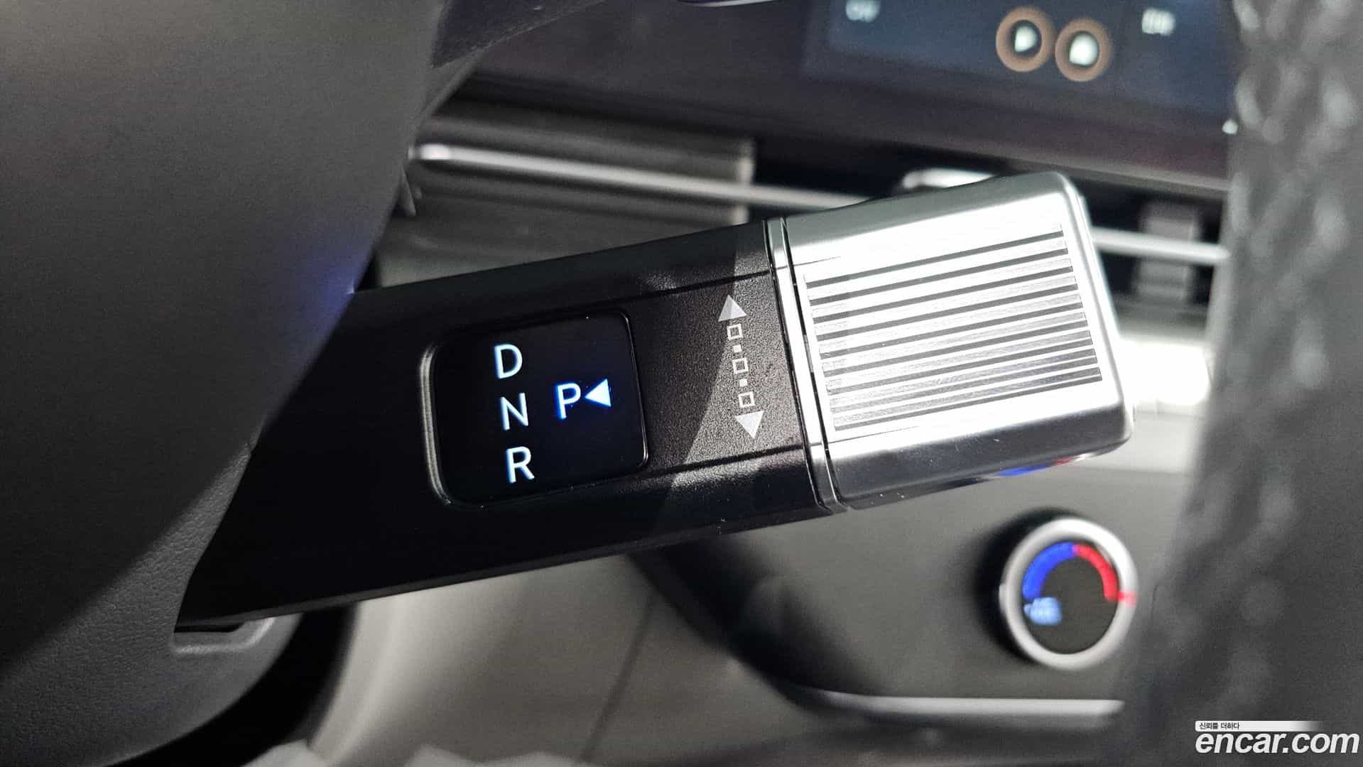 Kona Hyundai 2023.6-INNER-009