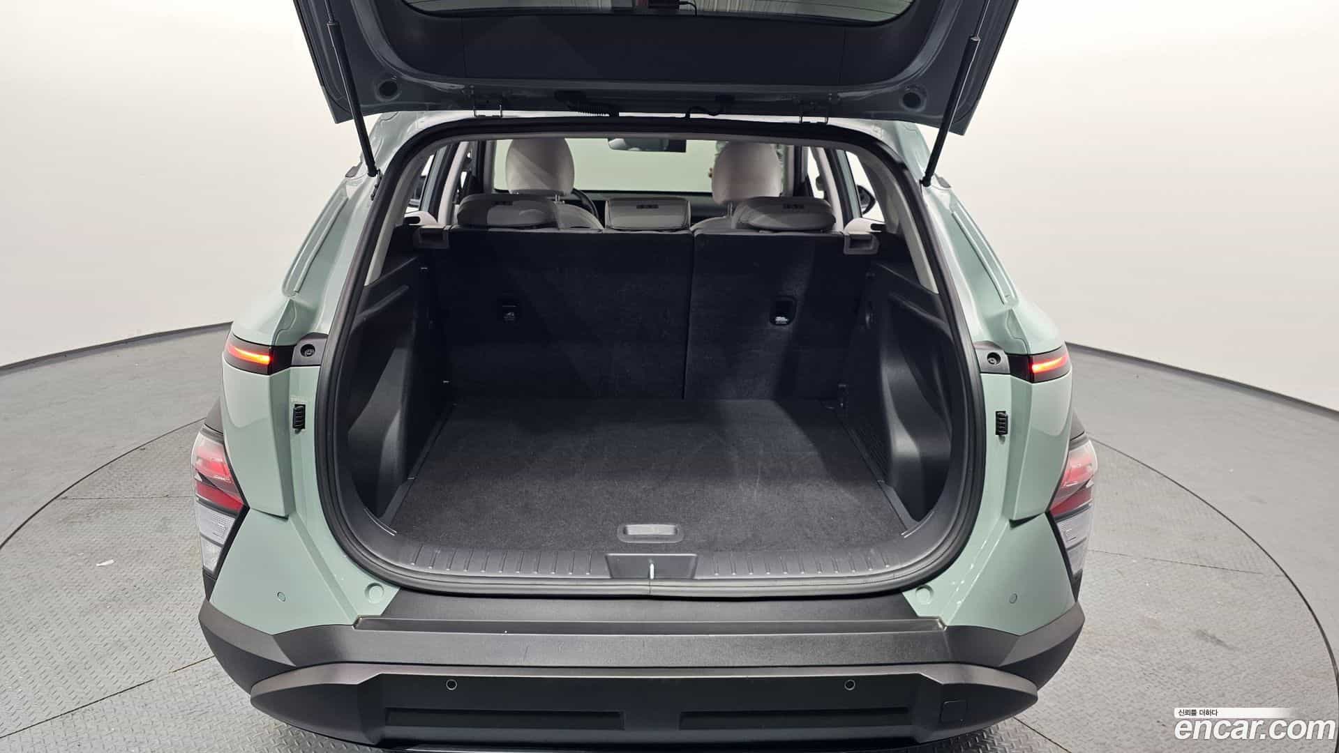 Kona Hyundai 2023.6-OPTION-024