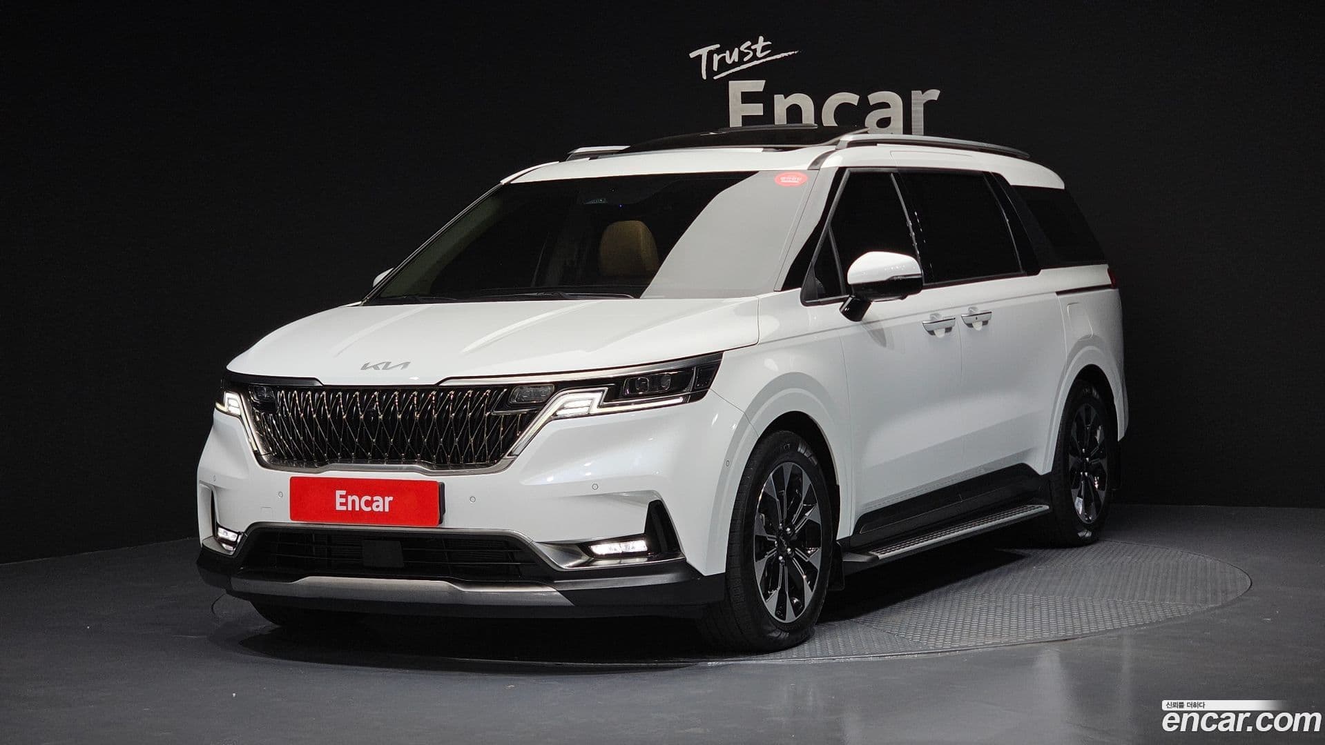 Main__Slider__Photo:Canival Kia 2022.0-0