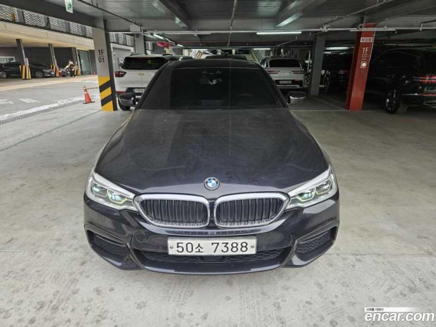 Main__Slider__Photo:5-Series BMW 2017.8-0