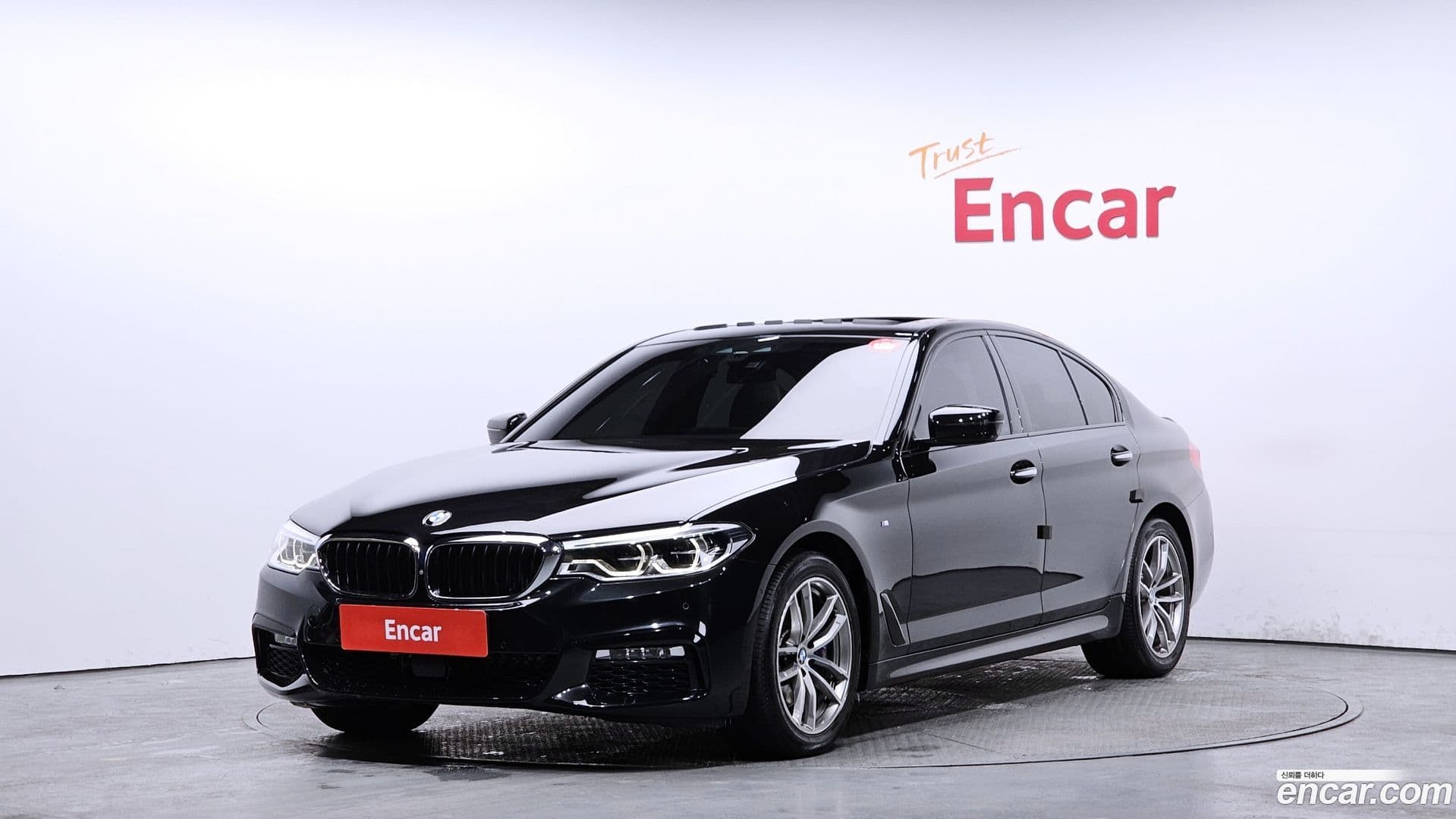 Main__Slider__Photo:5-Series BMW 2017.7-0