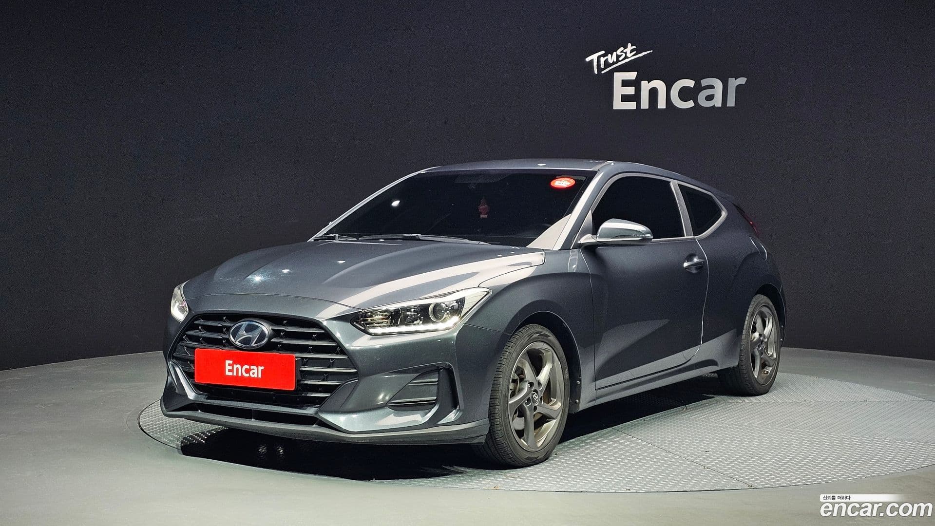 Main__Slider__Photo:Veloster Hyundai 2019.11-0