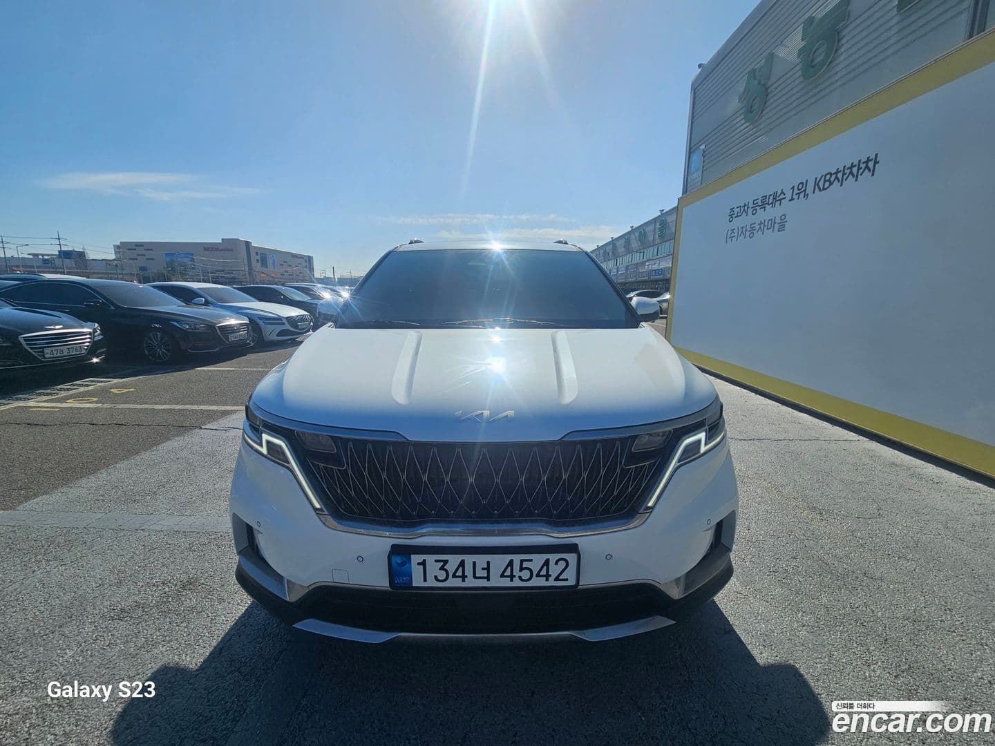 Main__Slider__Photo:Canival Kia 2023.3-0