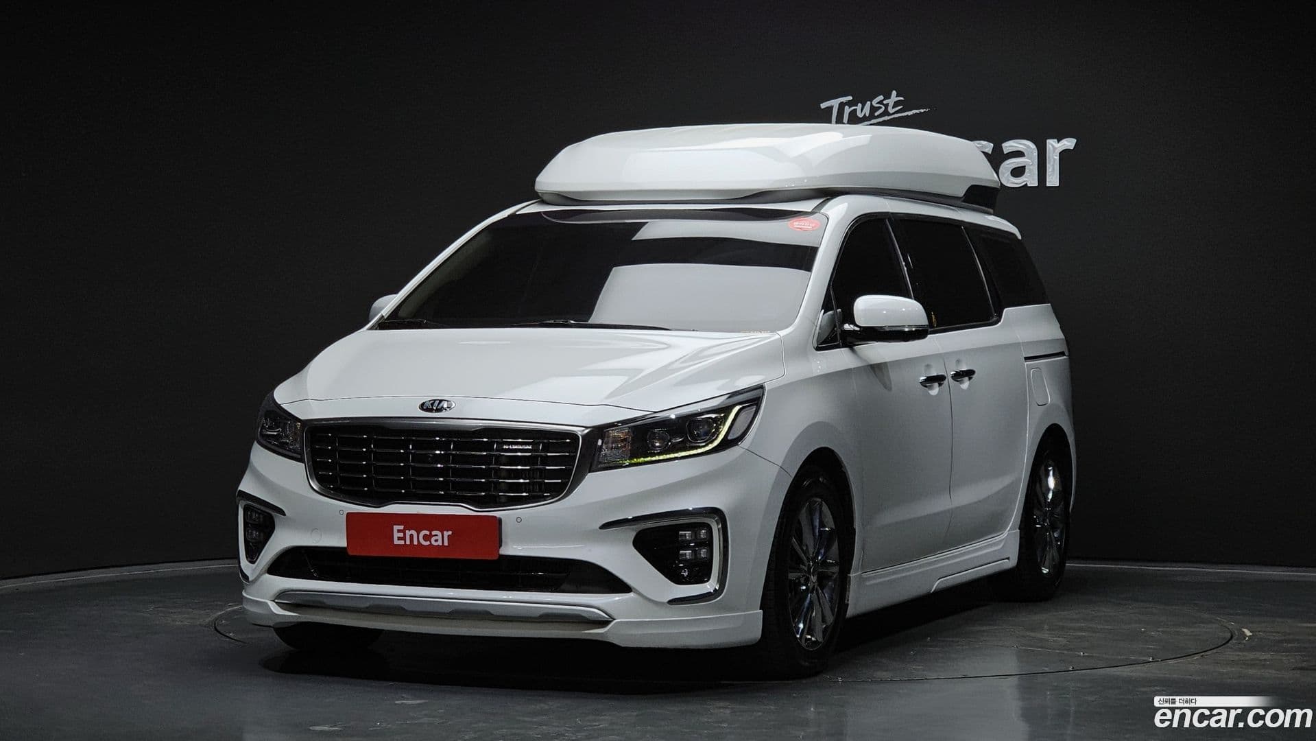 Main__Slider__Photo:Canival Kia 2018.10-0