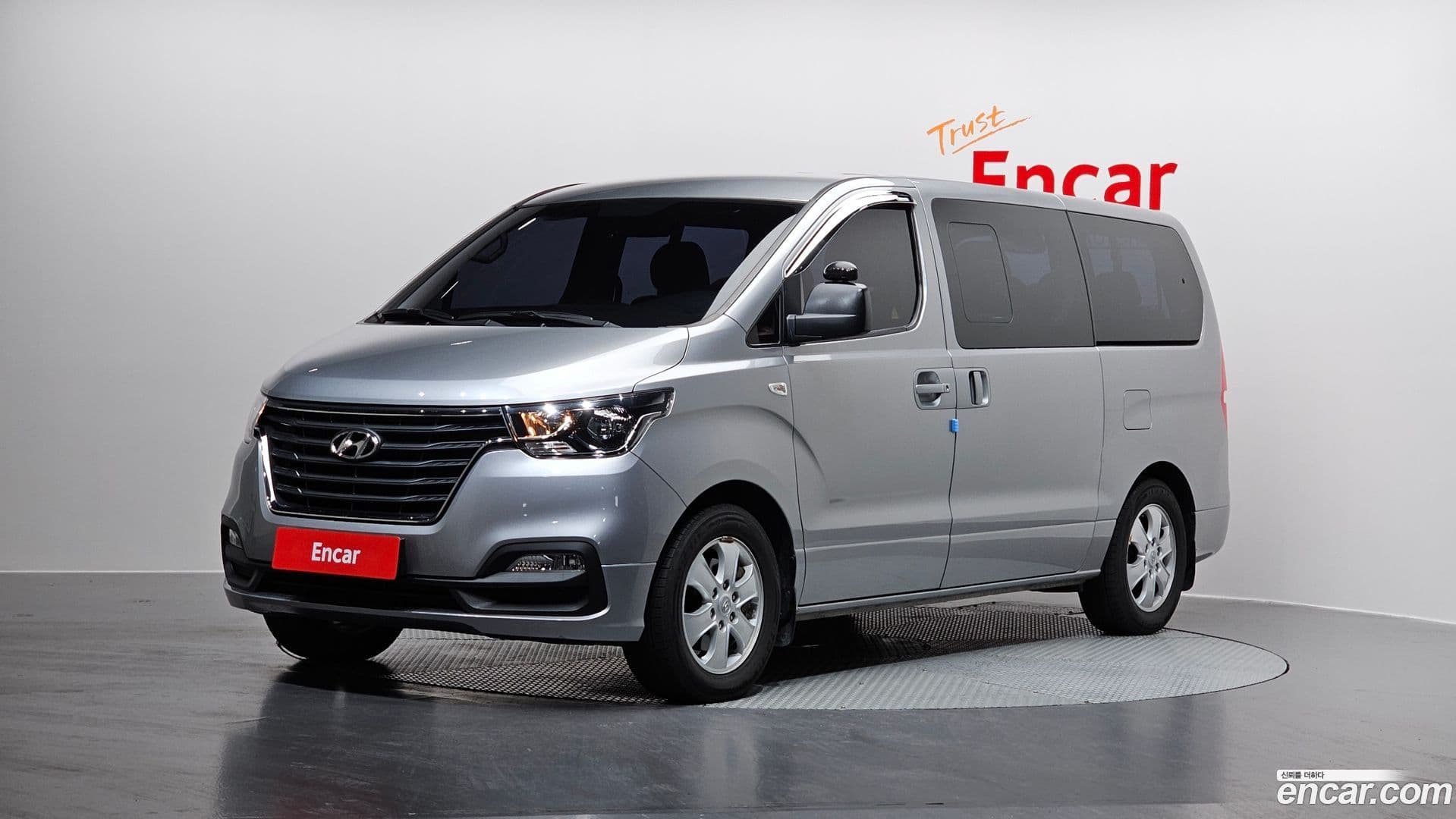 Main__Slider__Photo:Starex Hyundai 2018.6-0