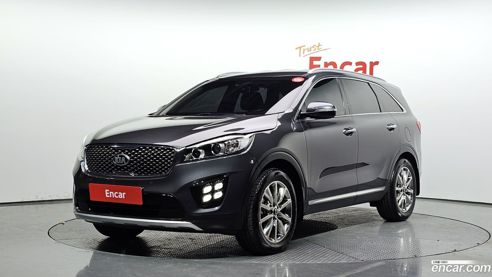 Main__Slider__Photo:Sorento Kia 2016.9-0