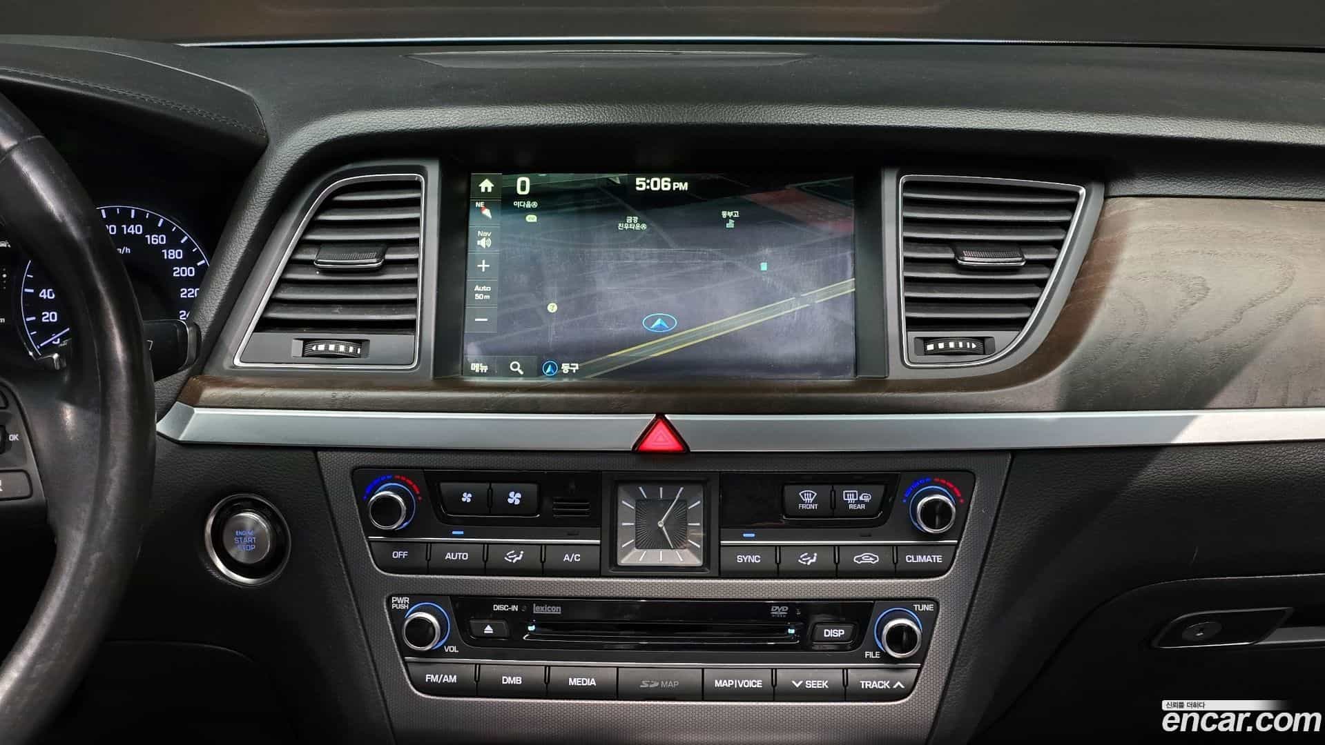 Genesis Hyundai 2014.10-OPTION-021