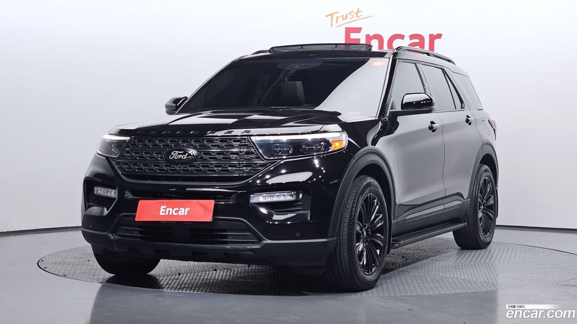 Main__Slider__Photo:Explorer Ford 2022.8-0