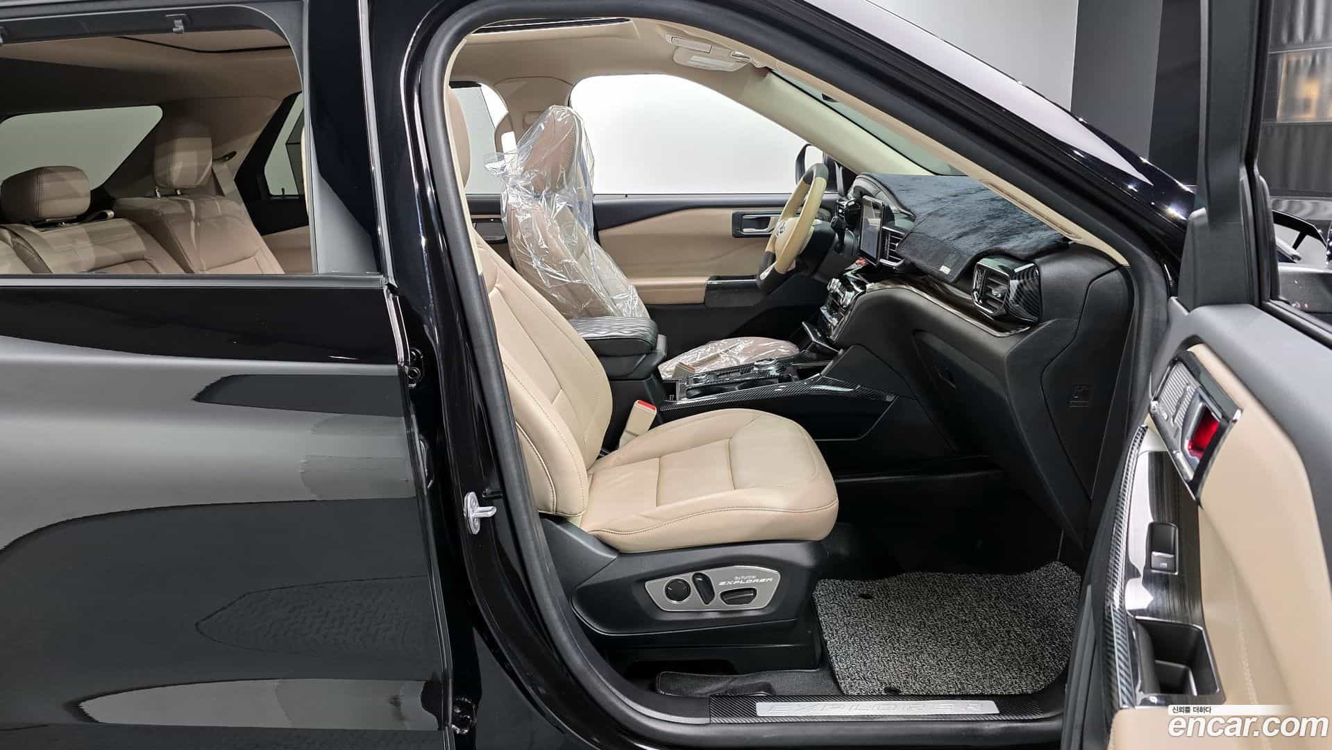 Explorer Ford 2022.8-INNER-010