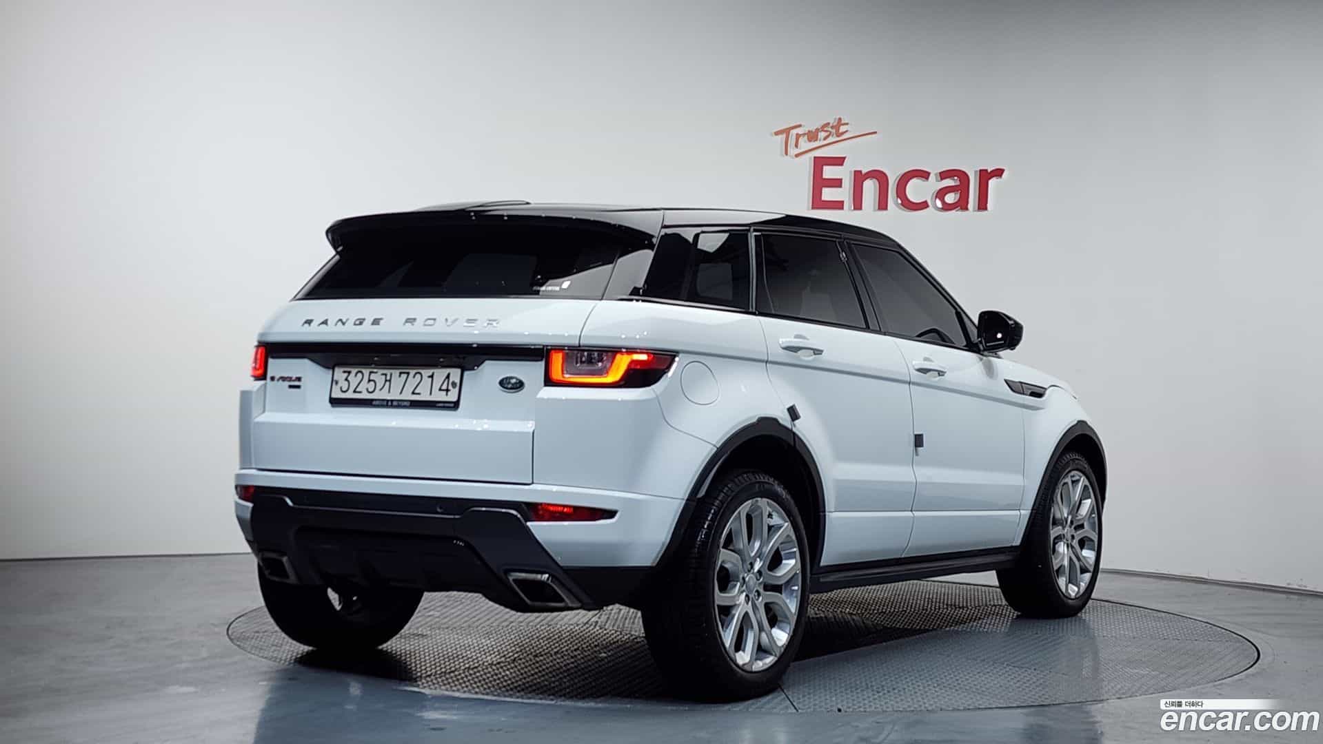 Range Rover Evoque Land Rover 2019.3-OUTER-002