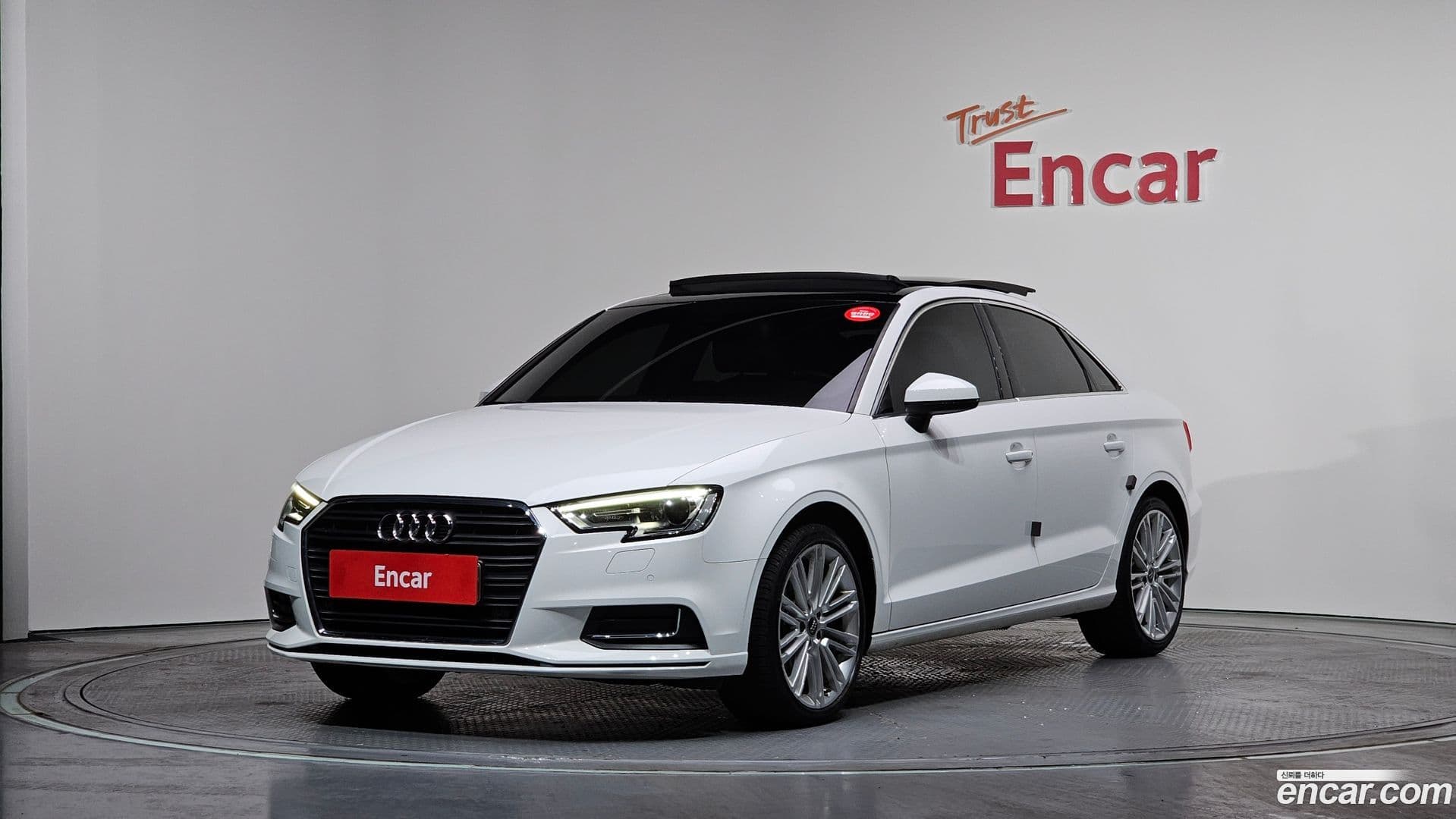 Main__Slider__Photo:A3 Audi 2018.8-0
