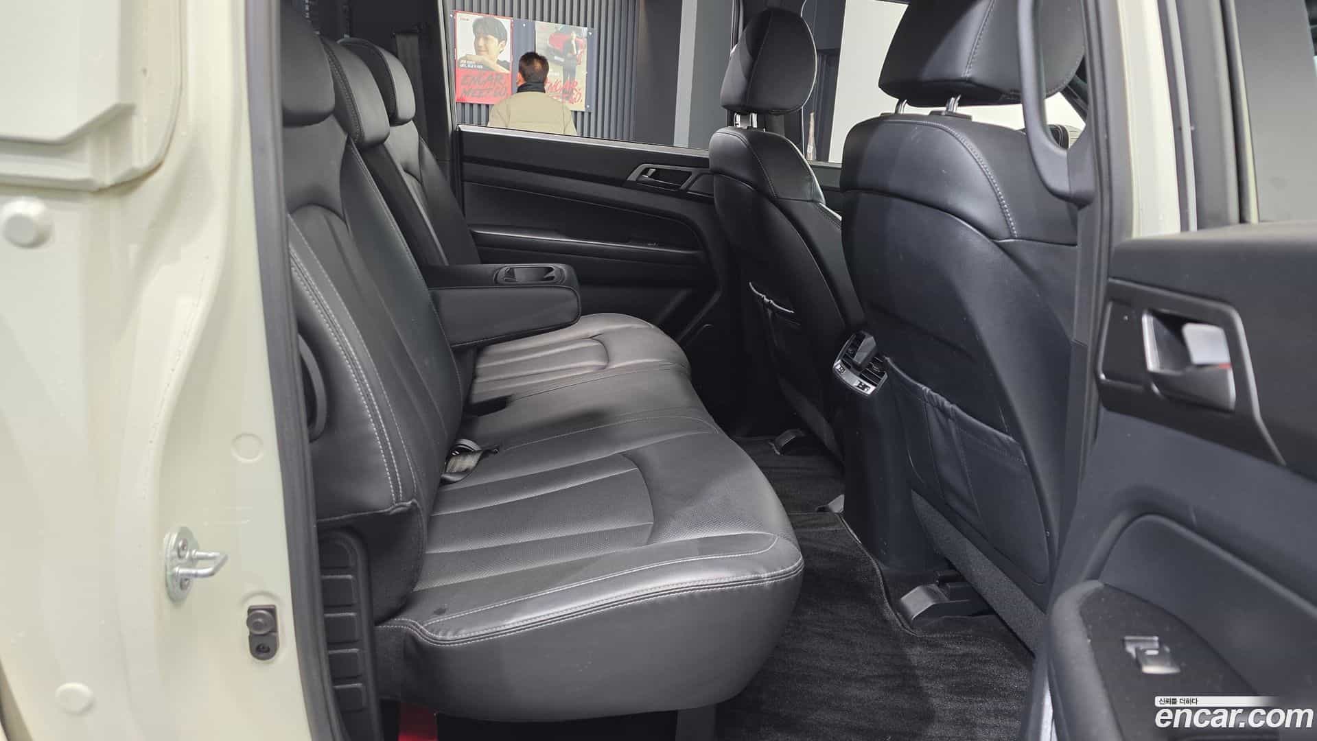Rexton KG Mobility 2021.9-OPTION-016