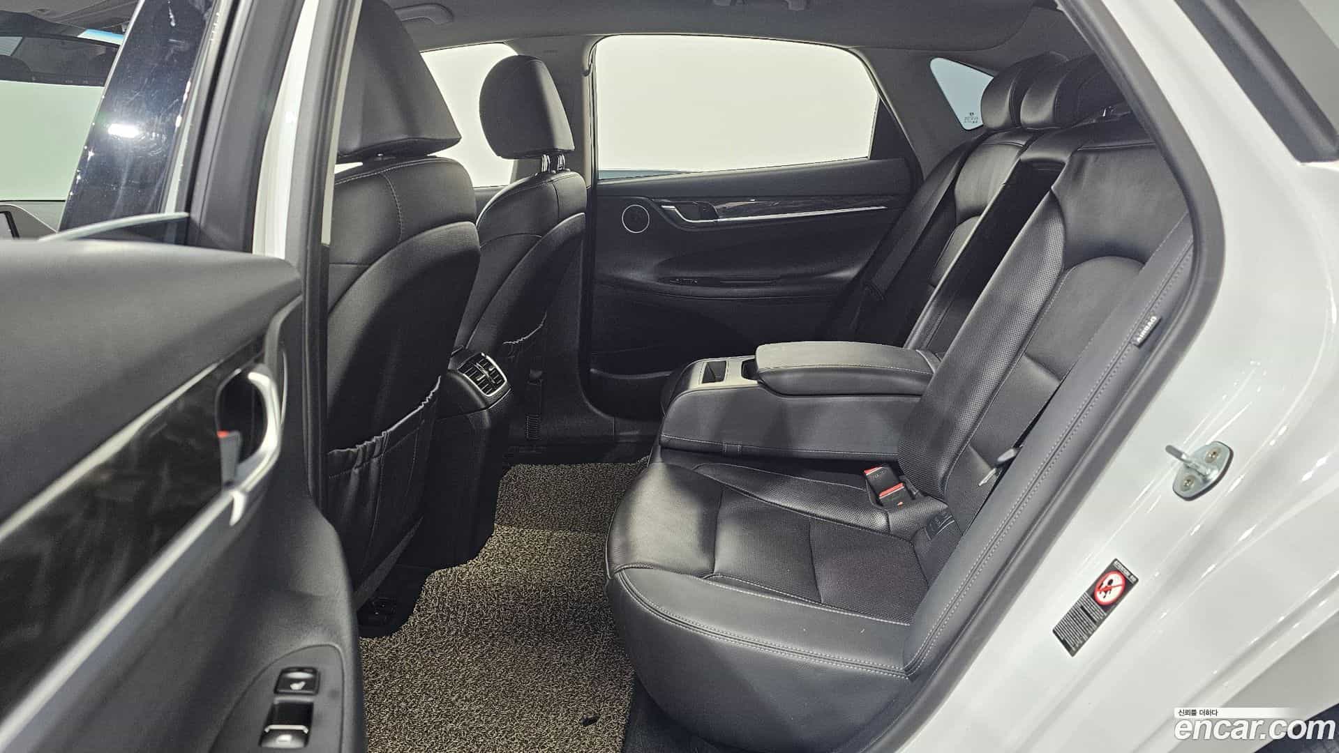 Grandeur Hyundai 2018.10-OPTION-017