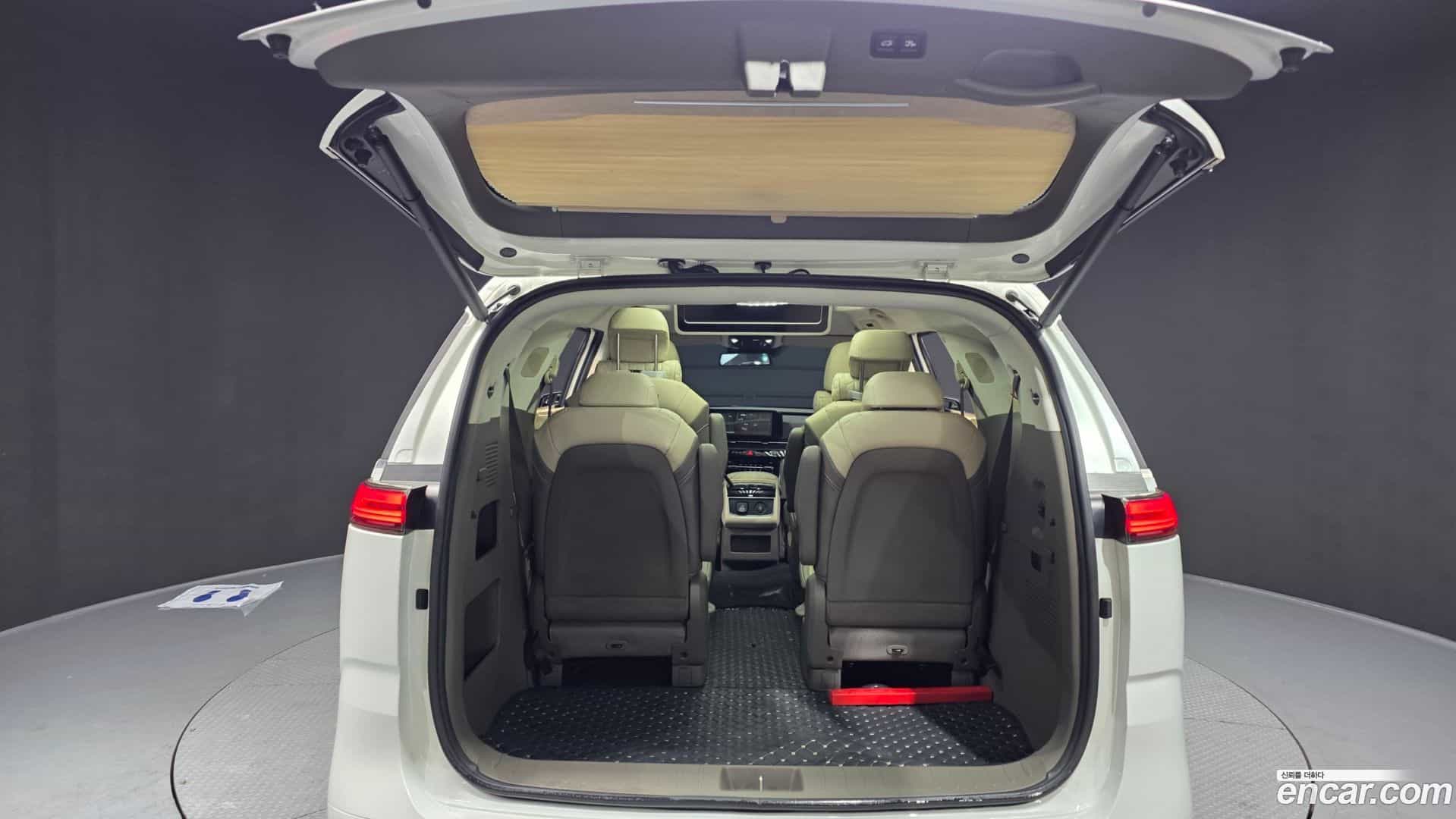 Canival Kia 2021.9-OPTION-024