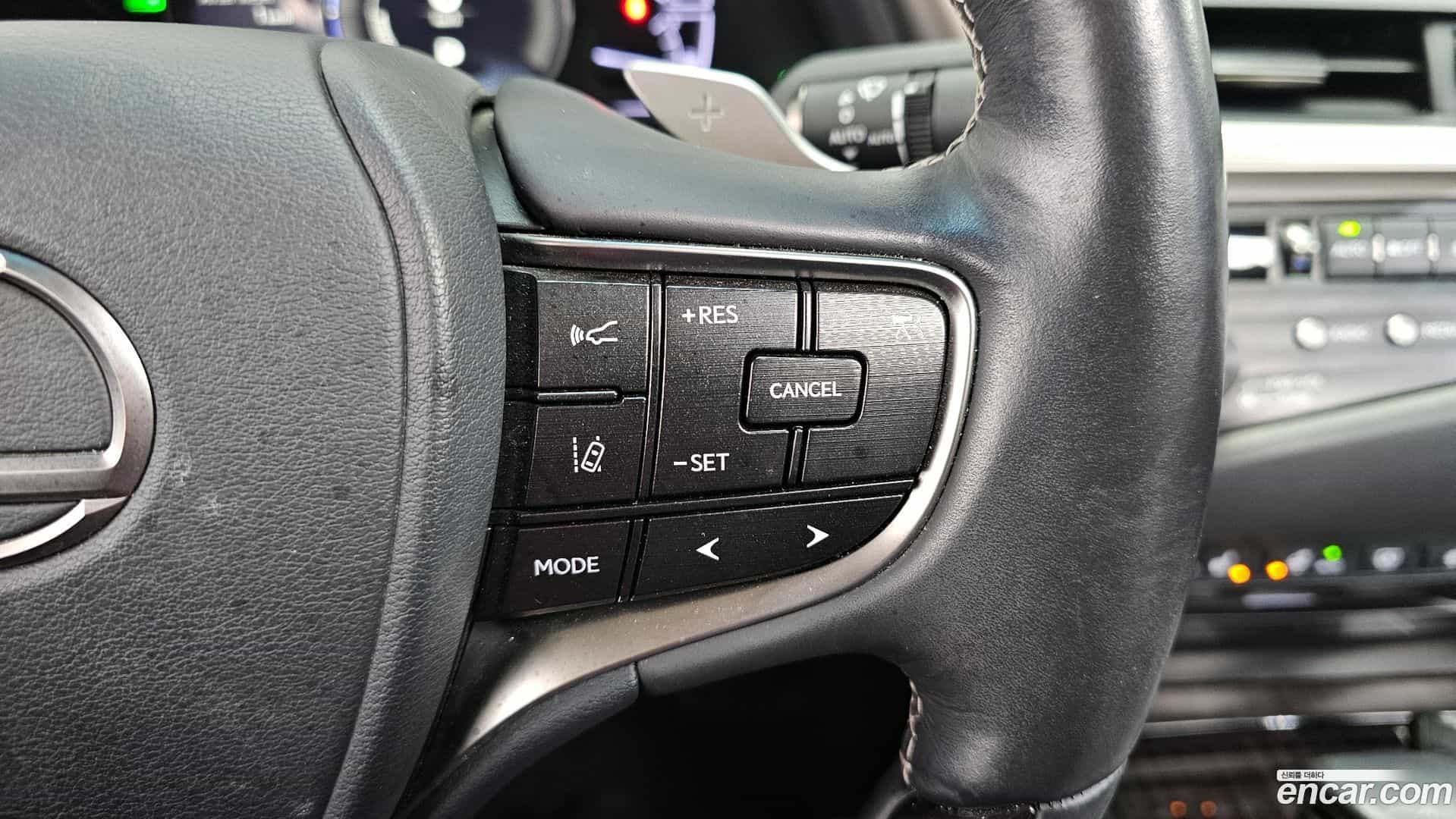 ES Lexus 2018.10-OPTION-024