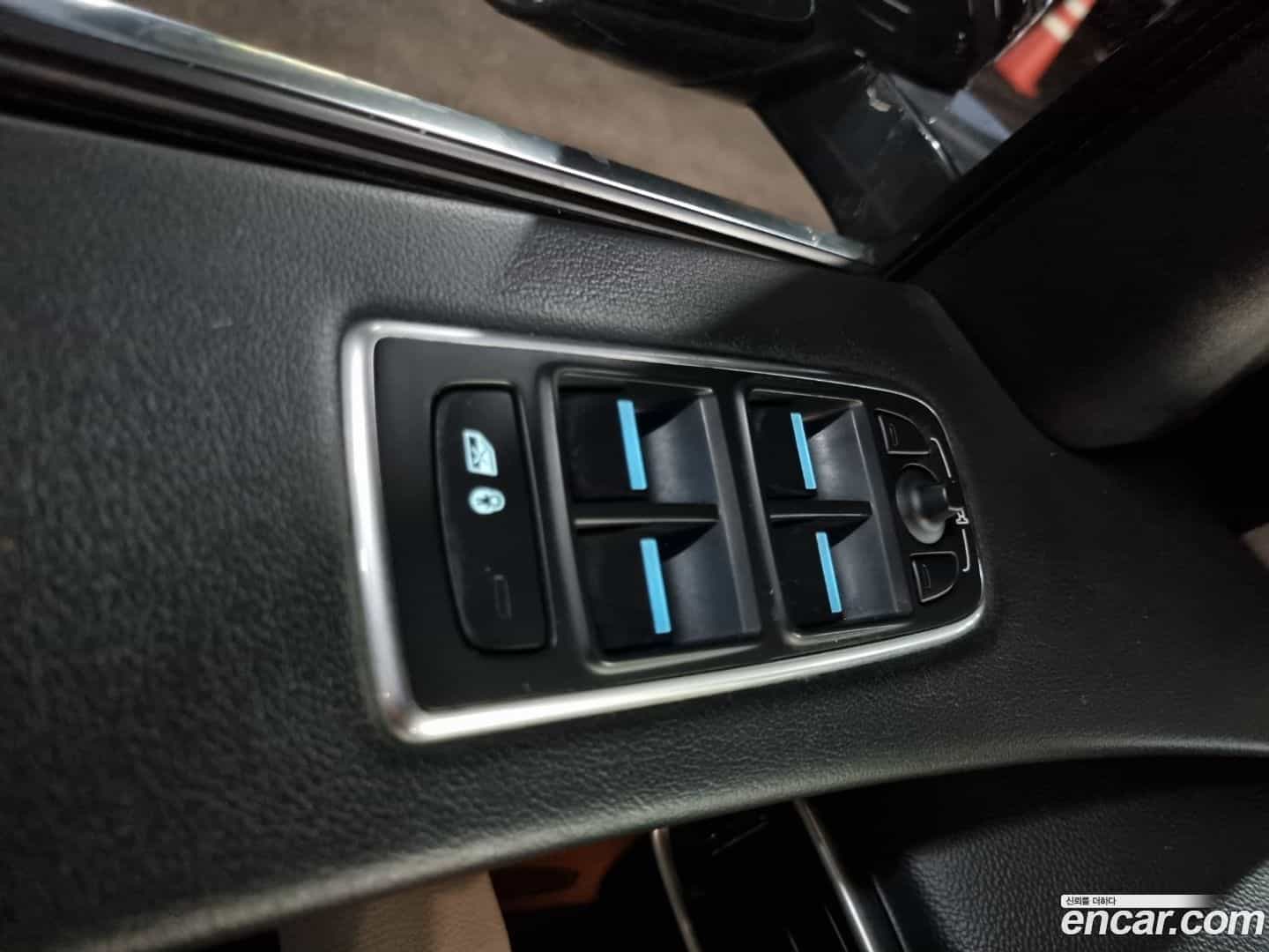 F-PACE Jaguar 2018.2-OPTION-016