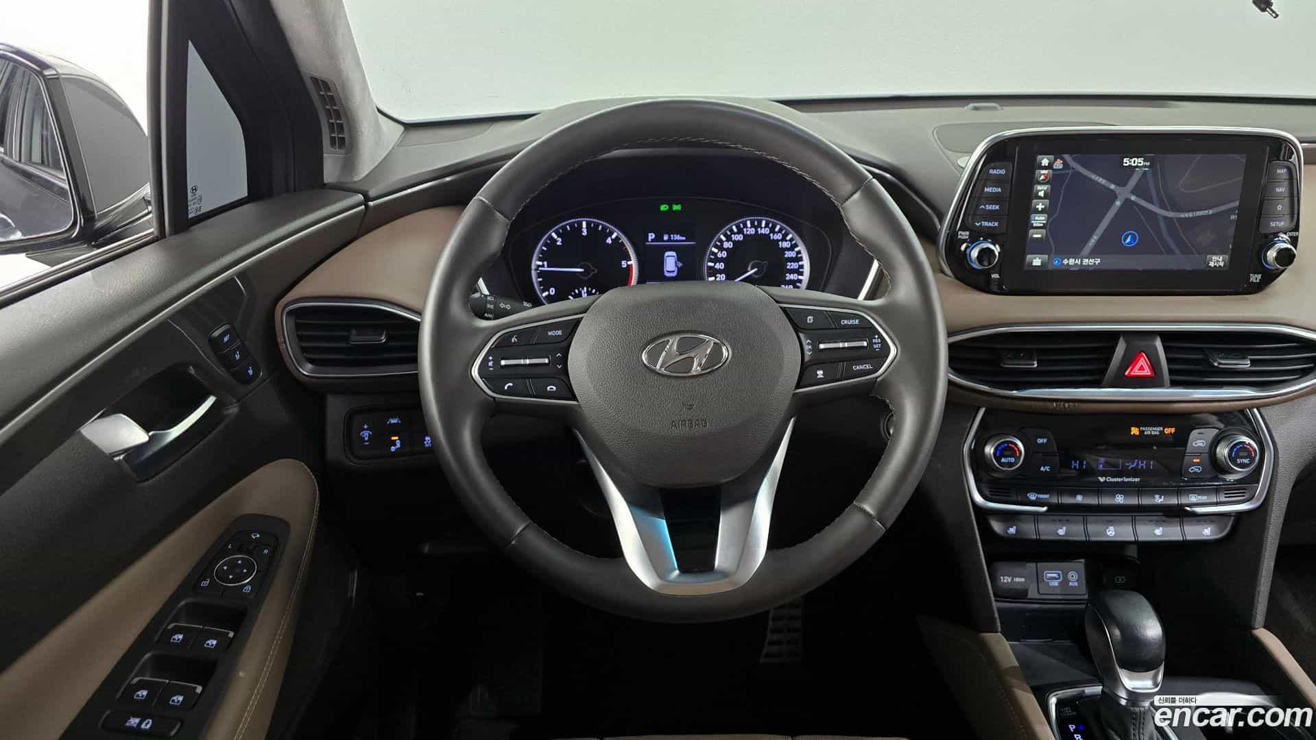 Santafe Hyundai 2019.6-OPTION-017