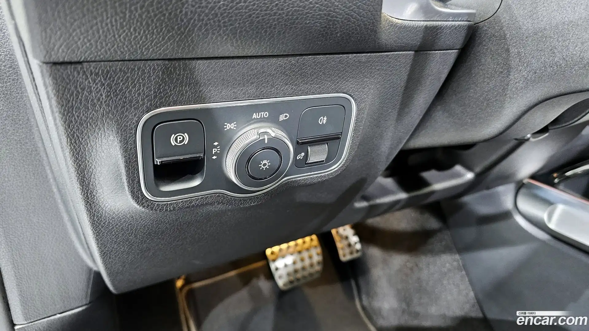 GLB-Class Mercedes-Benz 2022.6-OPTION-019