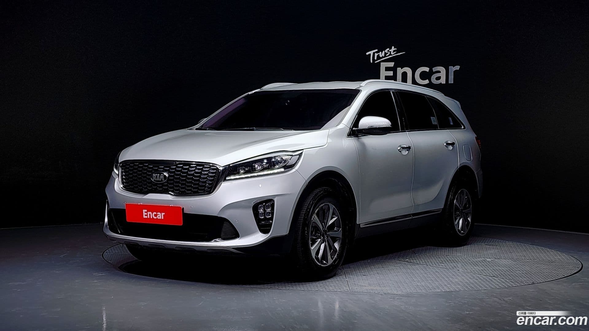 Main__Slider__Photo:Sorento Kia 2018.10-0