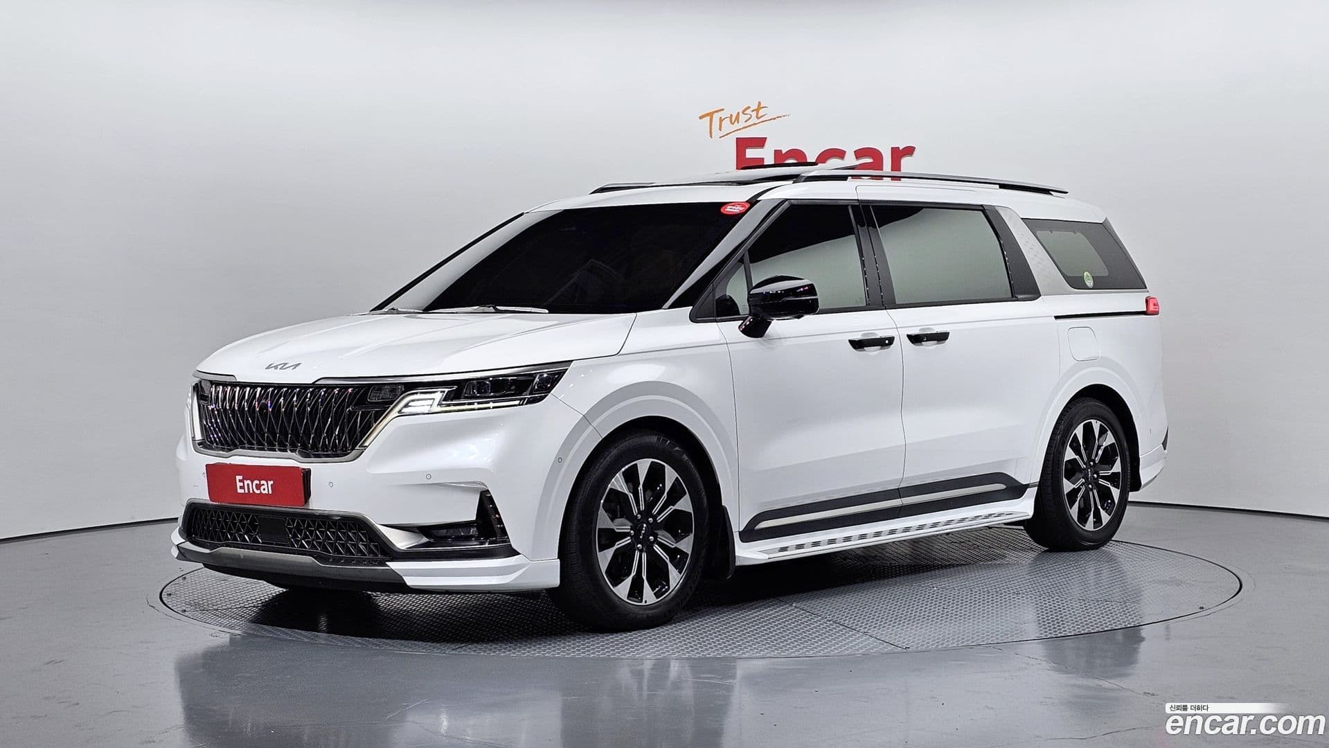 Main__Slider__Photo:Canival Kia 2022.0-0