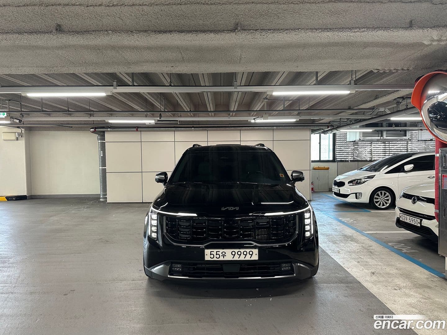 Main__Slider__Photo:Canival Kia 2024.1-0
