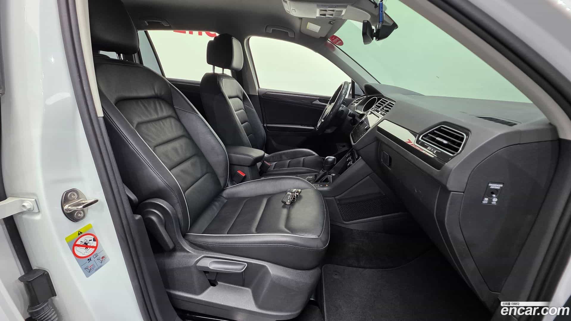 Tiguan Volkswagen 2020.6-INNER-010