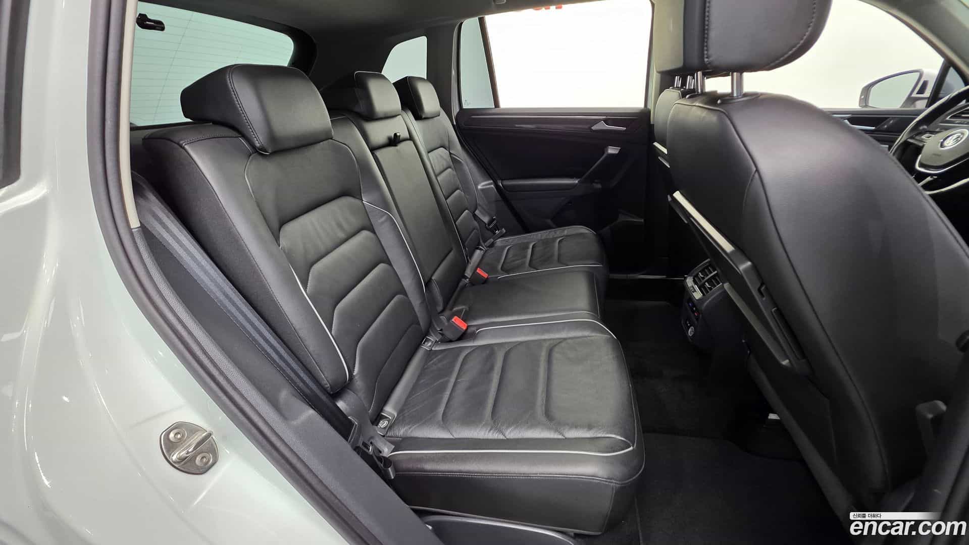 Tiguan Volkswagen 2020.6-OPTION-023